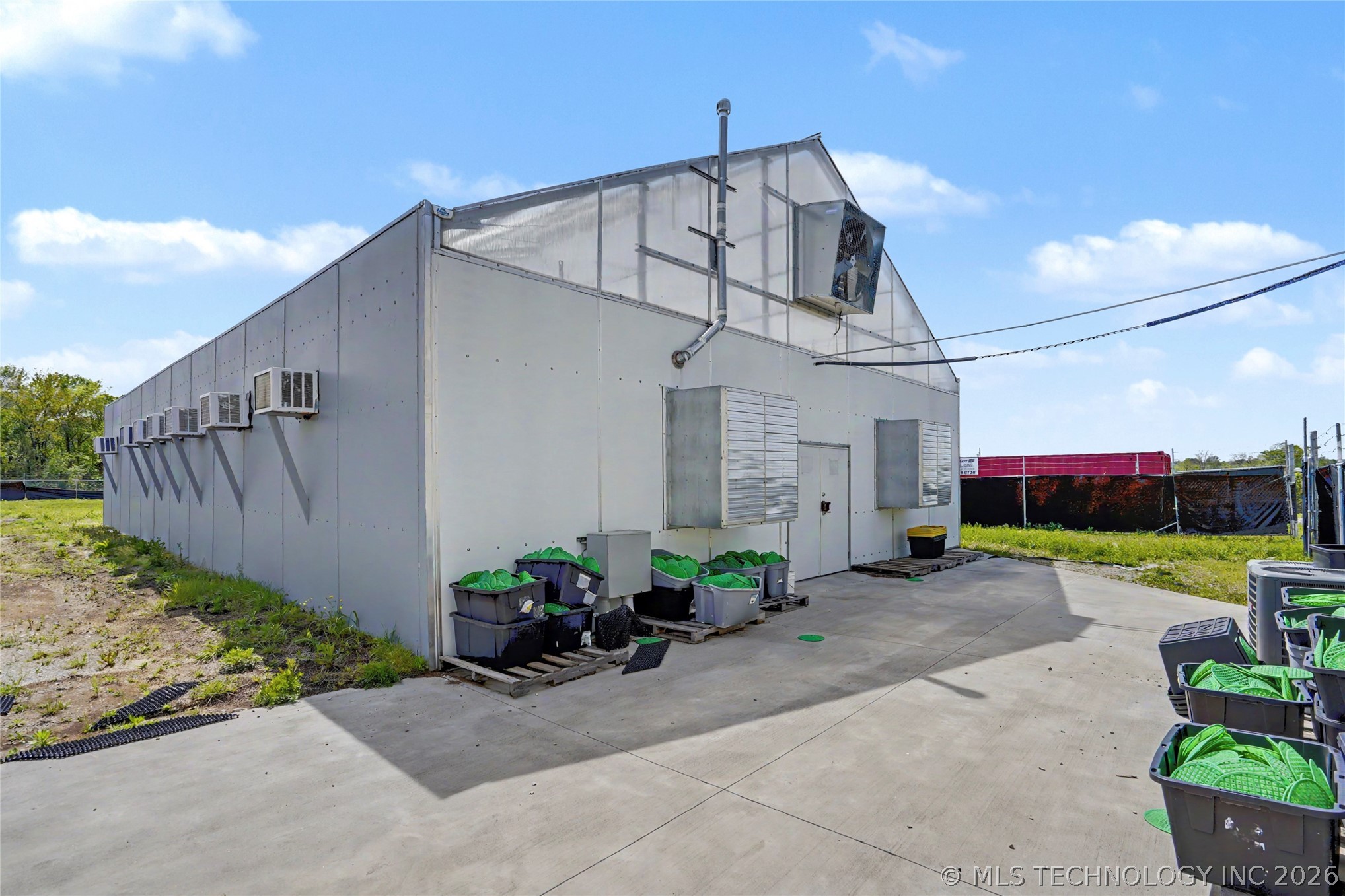 1024 N Broadway Avenue Property Photo 15