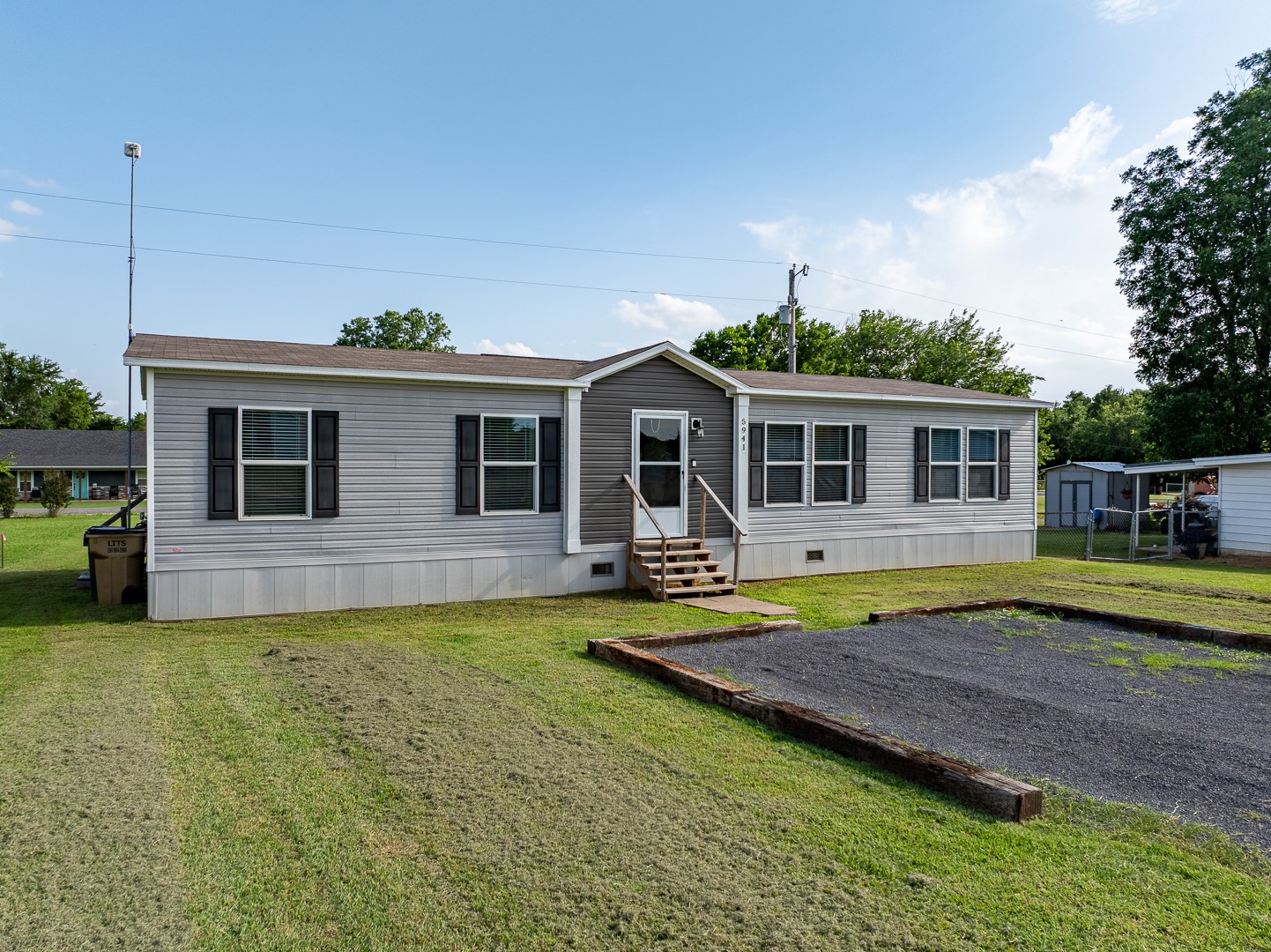 5941 Feather Street Property Photo 3