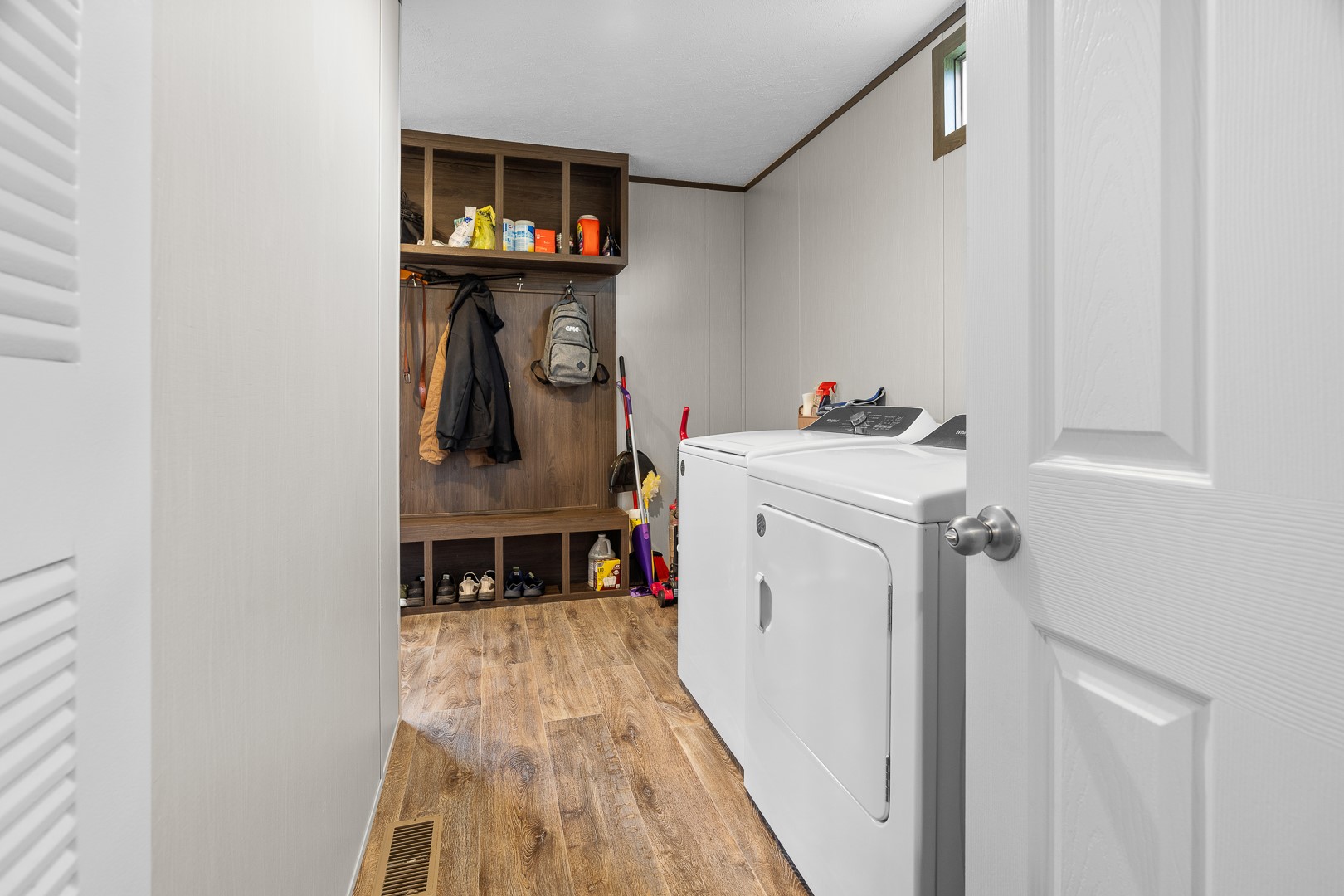 5941 Feather Street Property Photo 23