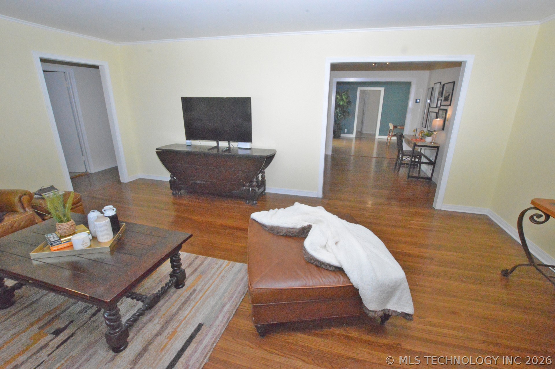 1432 E 50th Street Property Photo 5