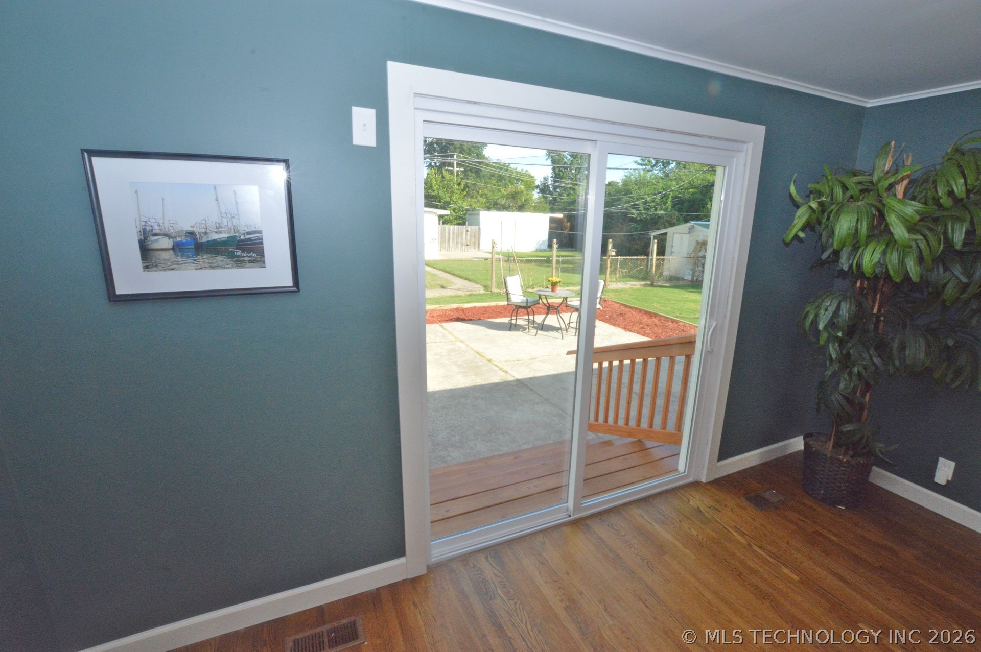 1432 E 50th Street Property Photo 12