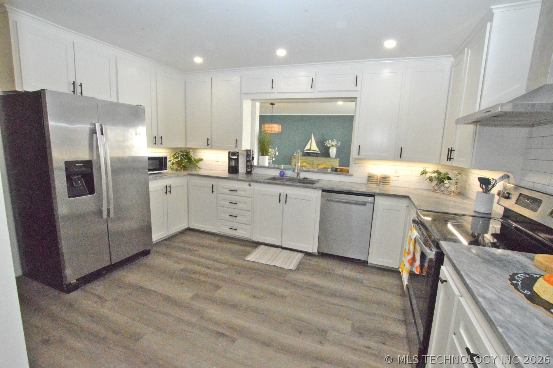 1432 E 50th Street Property Photo 15