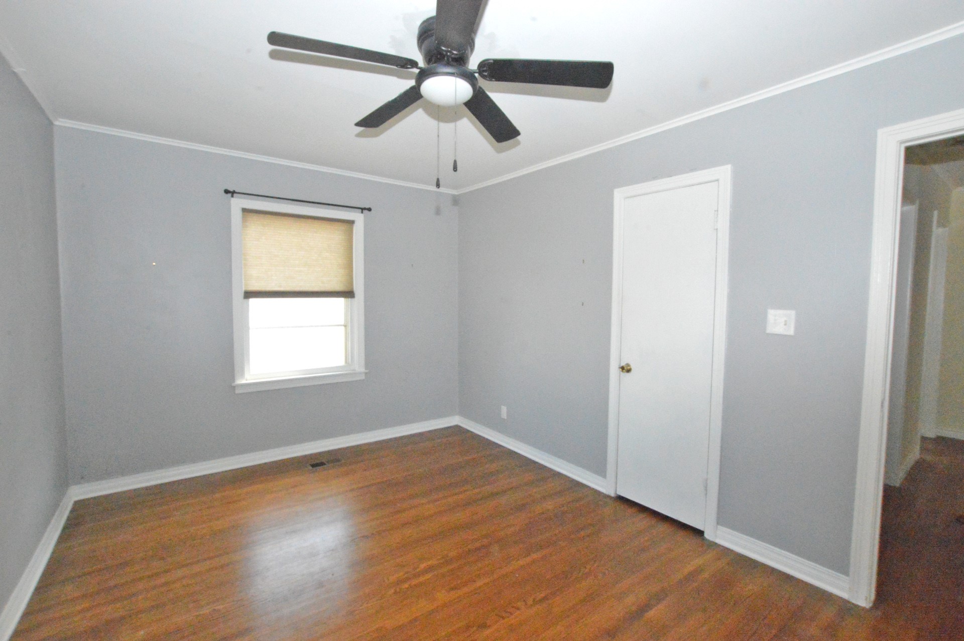 1432 E 50th Street Property Photo 24