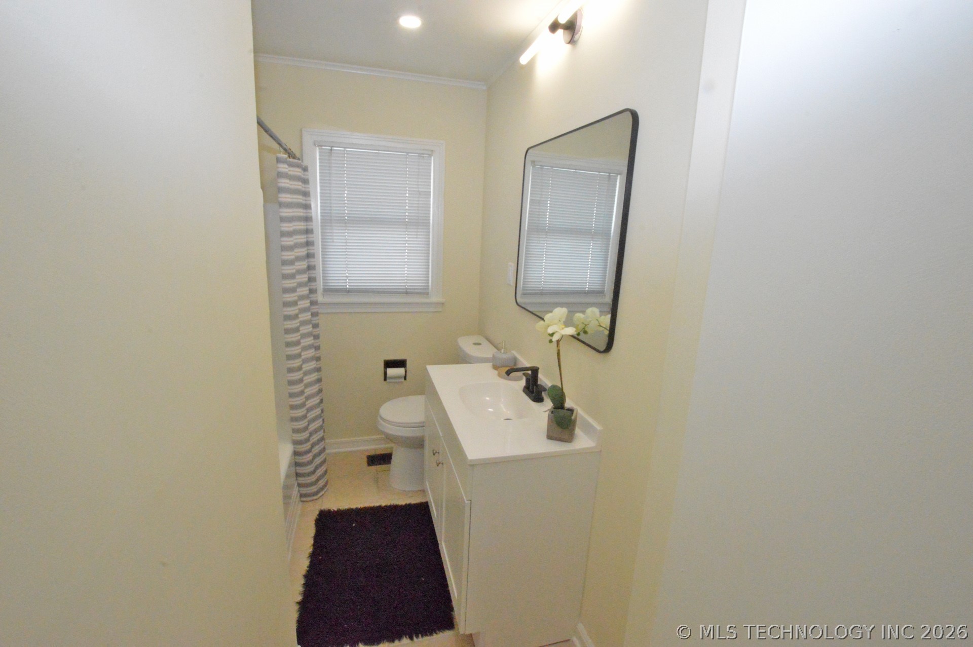 1432 E 50th Street Property Photo 26