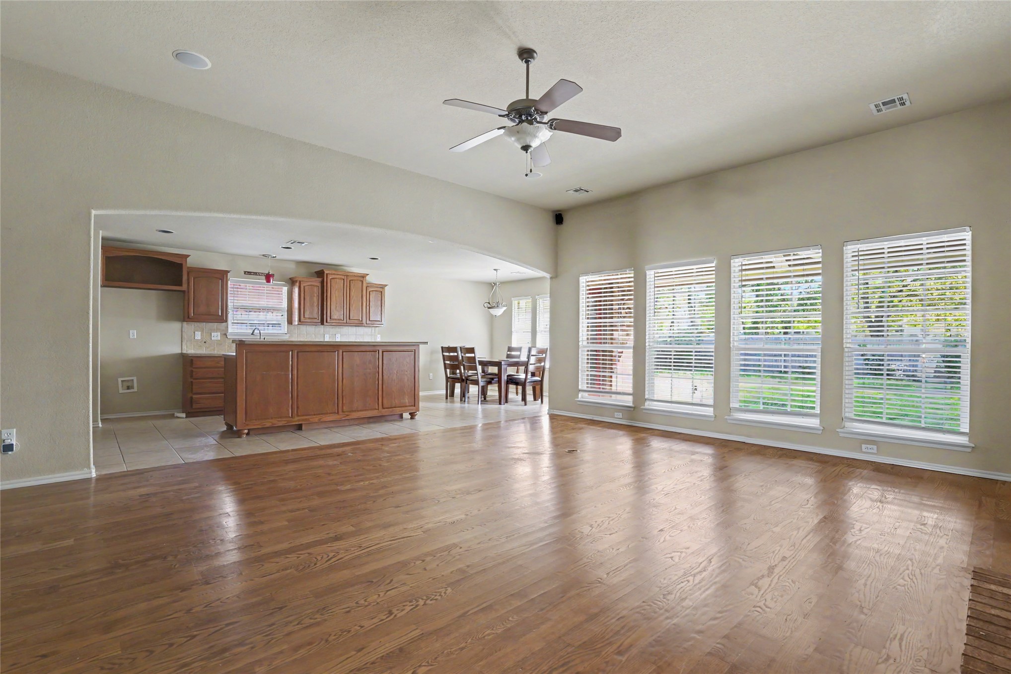 20230 E 50th Place Property Photo 11