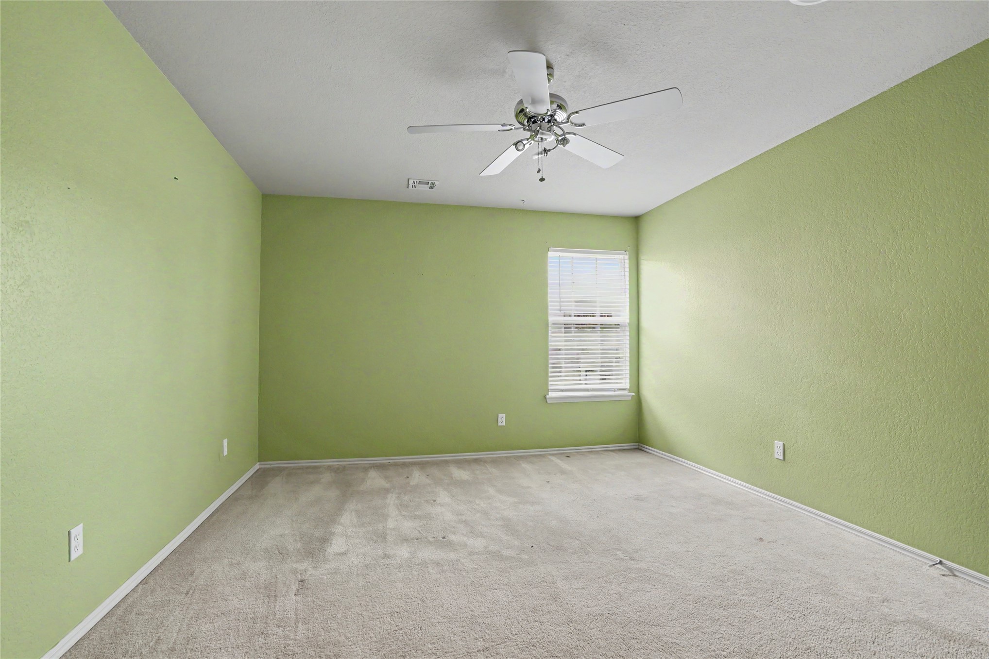 20230 E 50th Place Property Photo 26