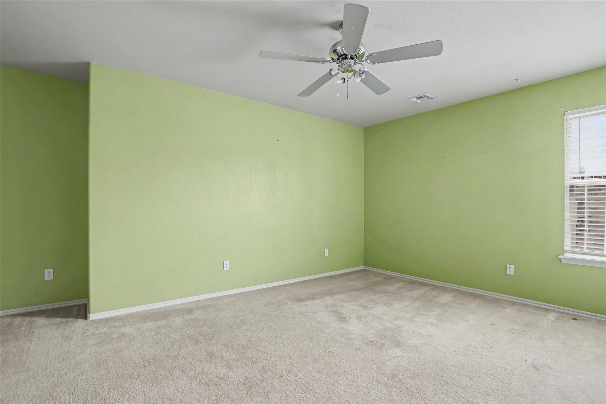 20230 E 50th Place Property Photo 27