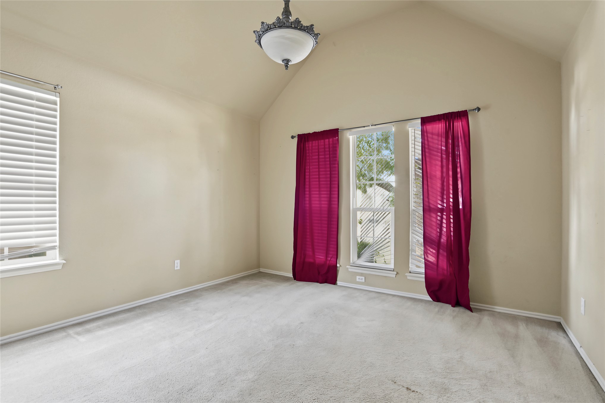 20230 E 50th Place Property Photo 28