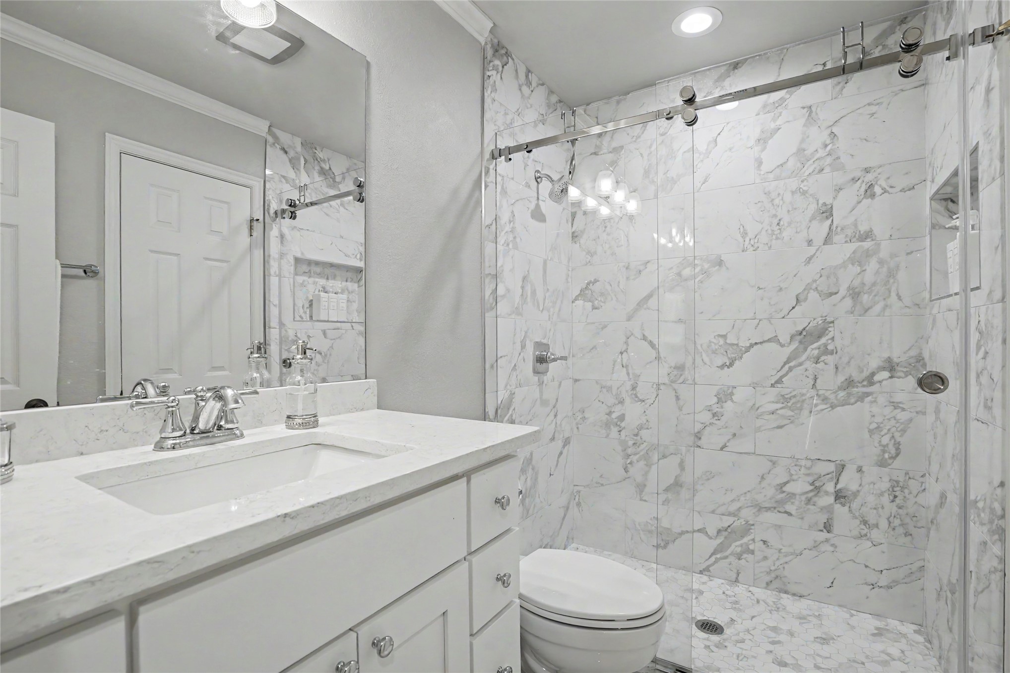 8440 S 69th East Avenue Property Photo 35