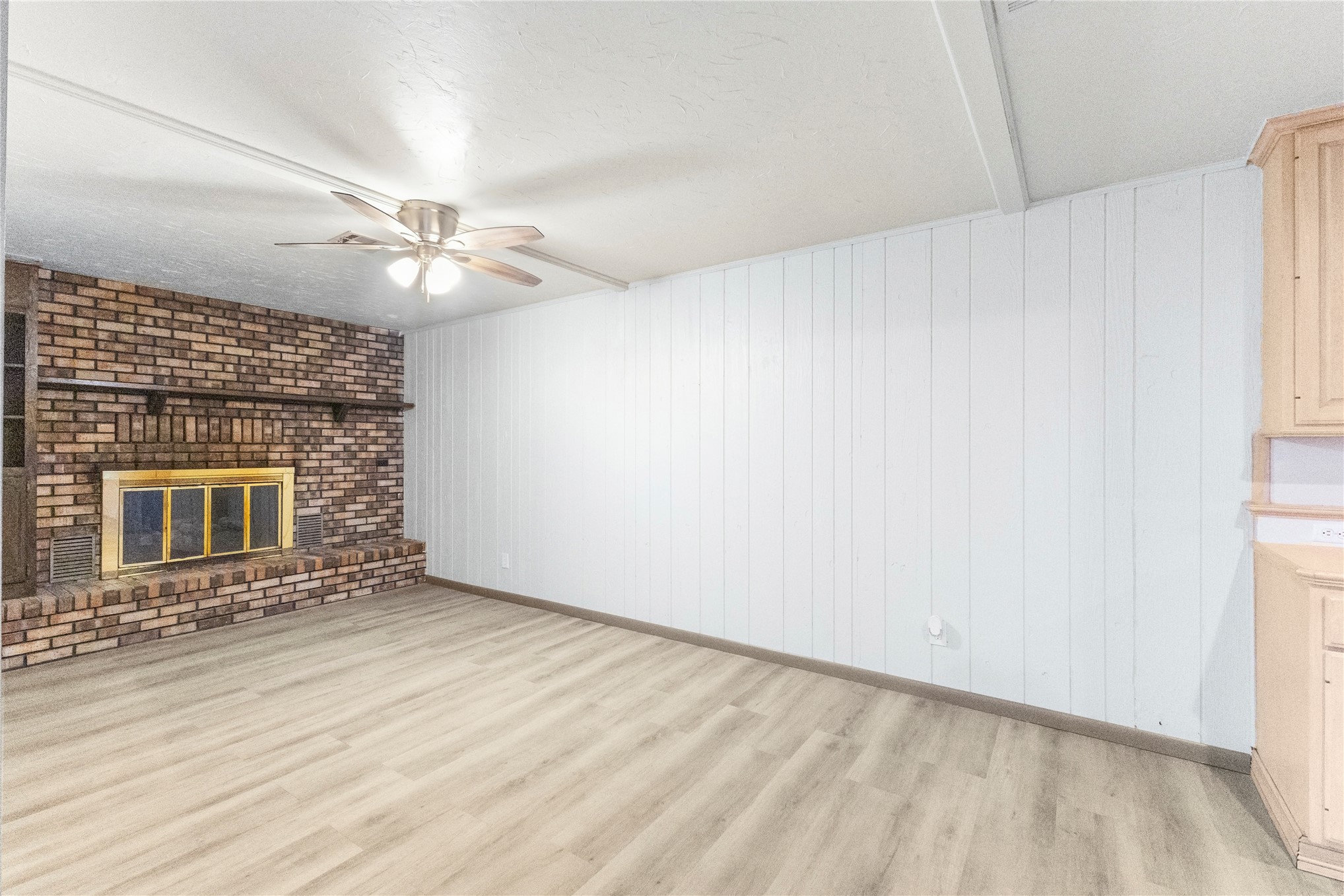 820 W 22nd Street Property Photo 8