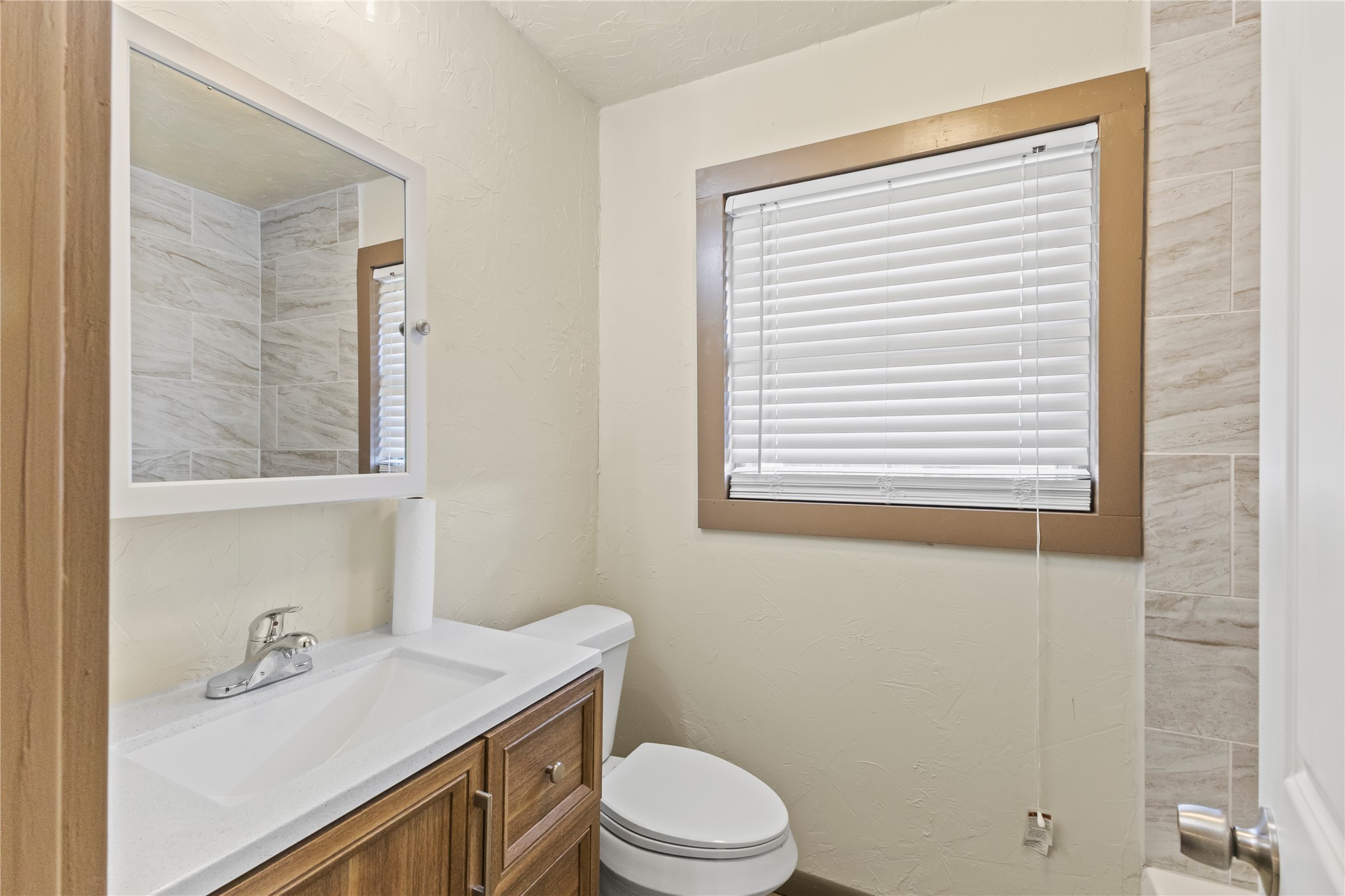 820 W 22nd Street Property Photo 17