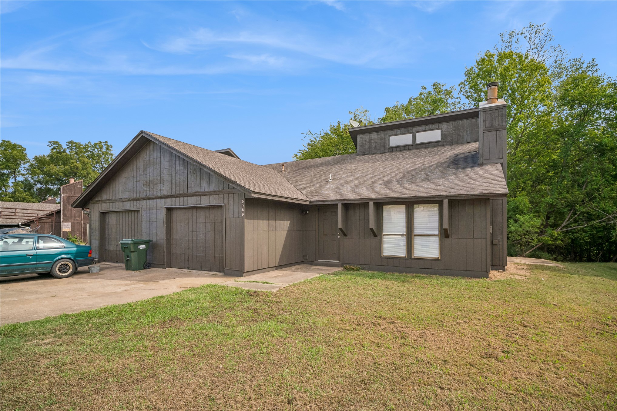 636 Earthside Drive A&B