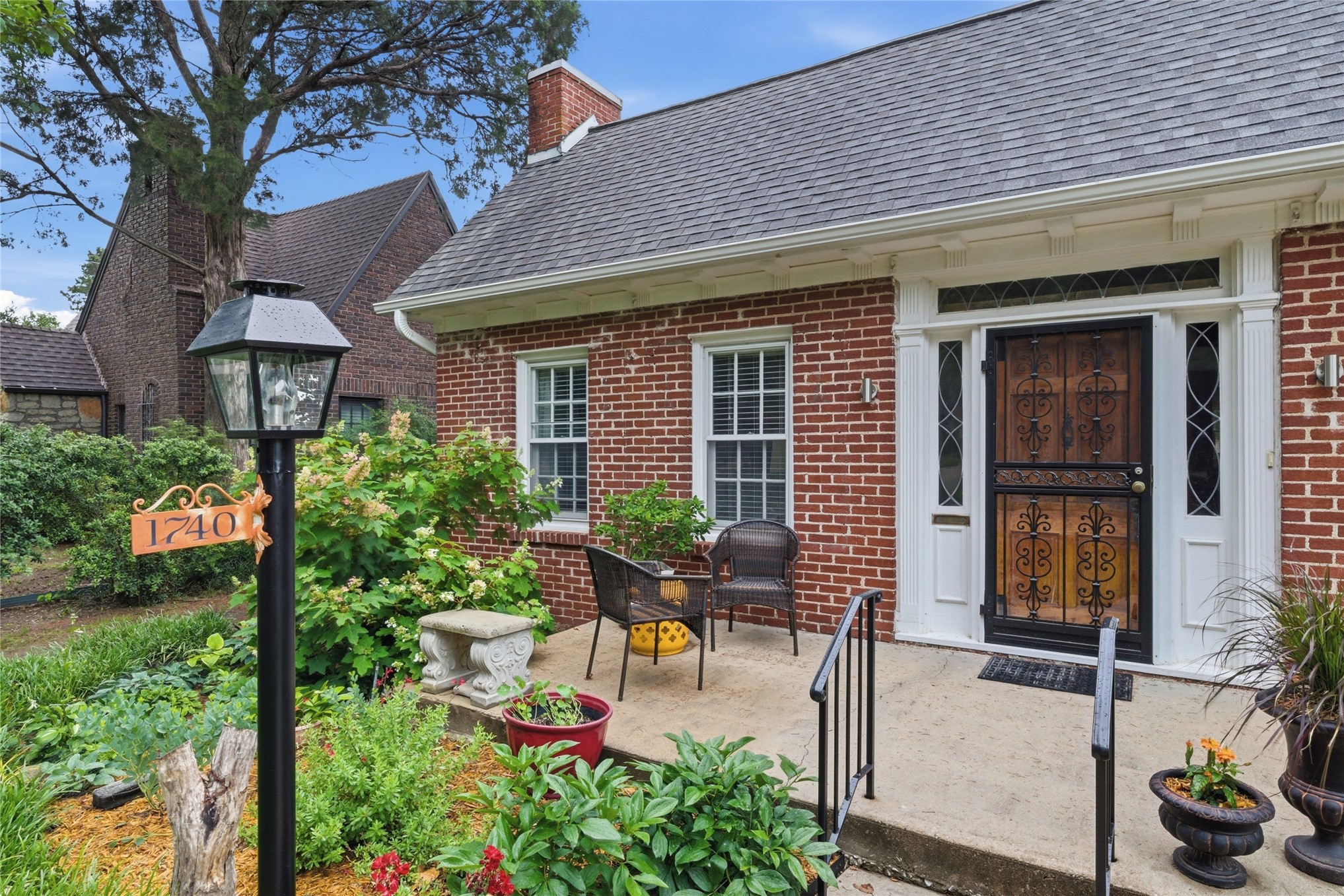 1740 S College Avenue Property Photo 8
