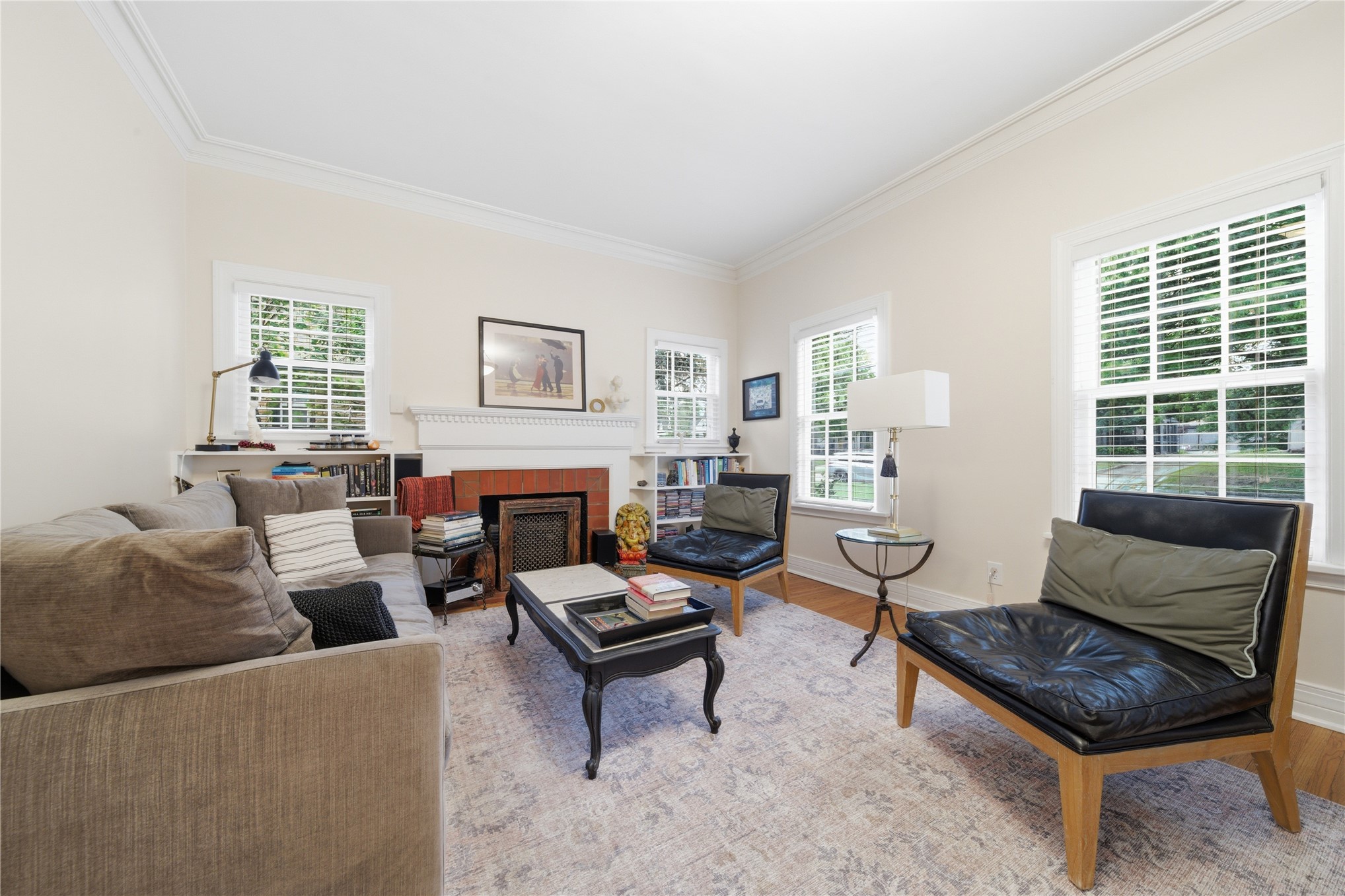 1740 S College Avenue Property Photo 11