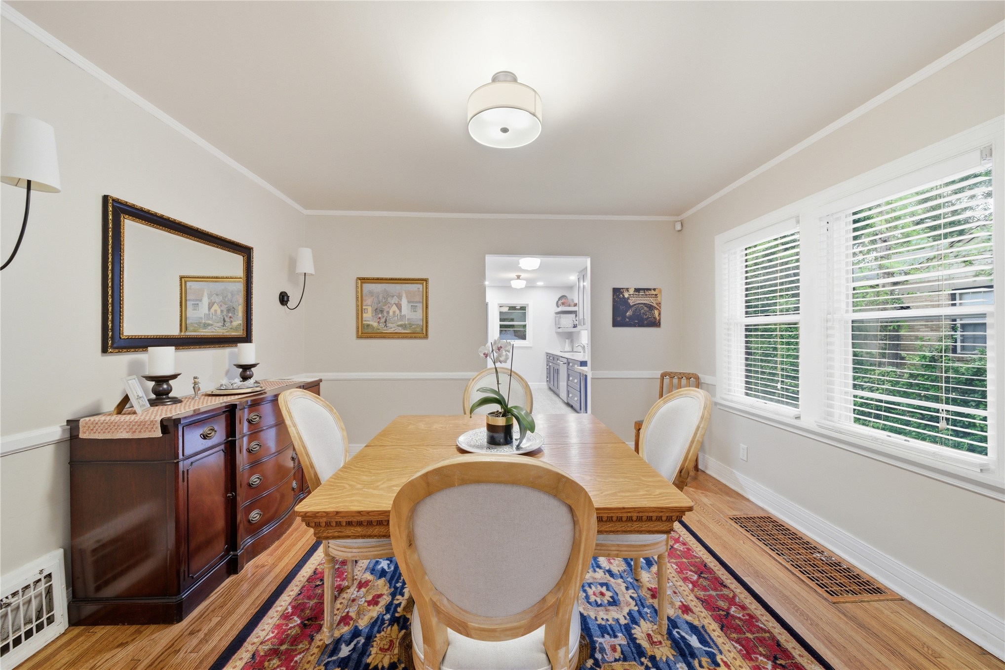 1740 S College Avenue Property Photo 13