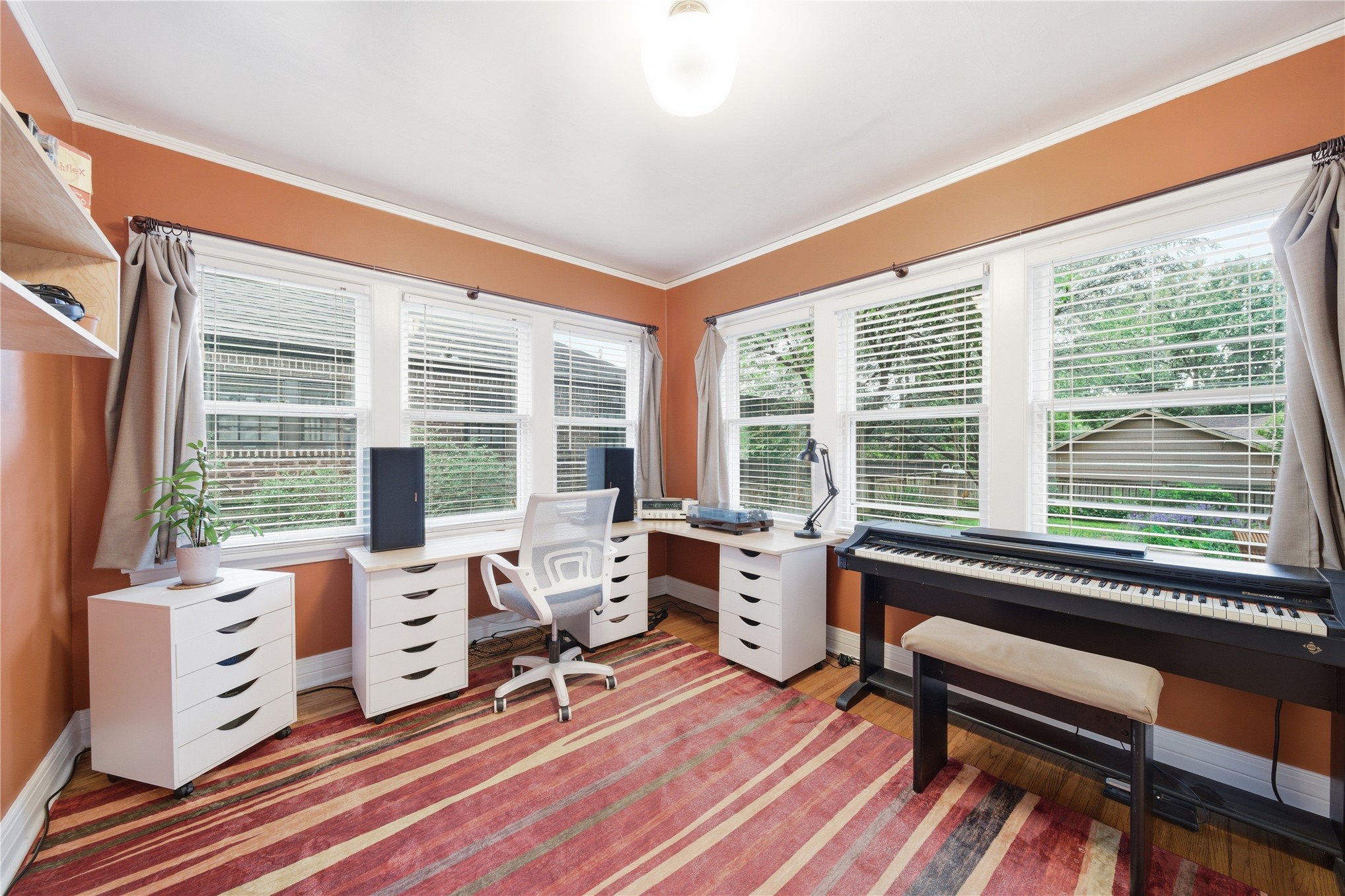 1740 S College Avenue Property Photo 26