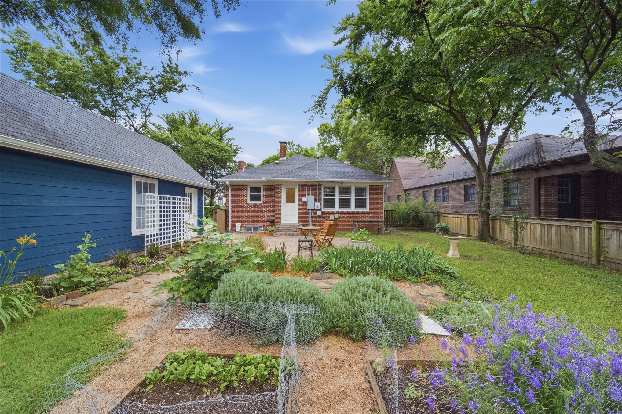 1740 S College Avenue Property Photo 31