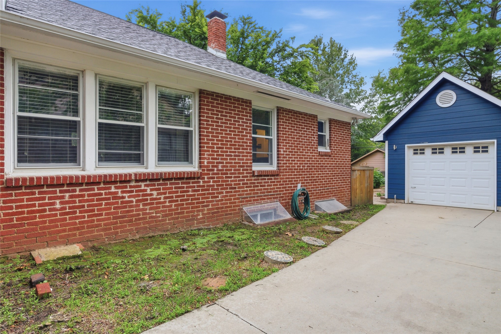 1740 S College Avenue Property Photo 36