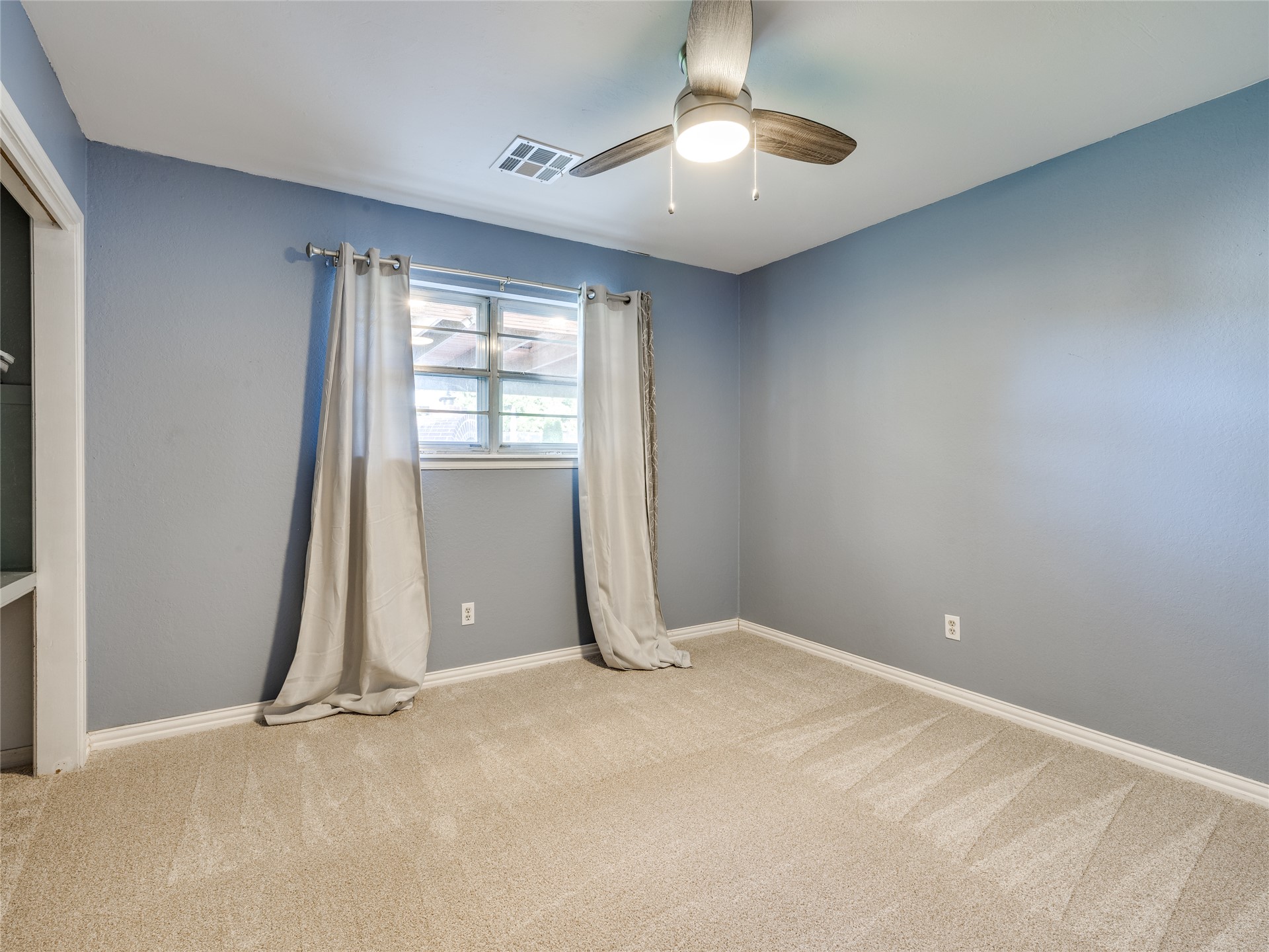 12635 S 119th East Avenue Property Photo 6