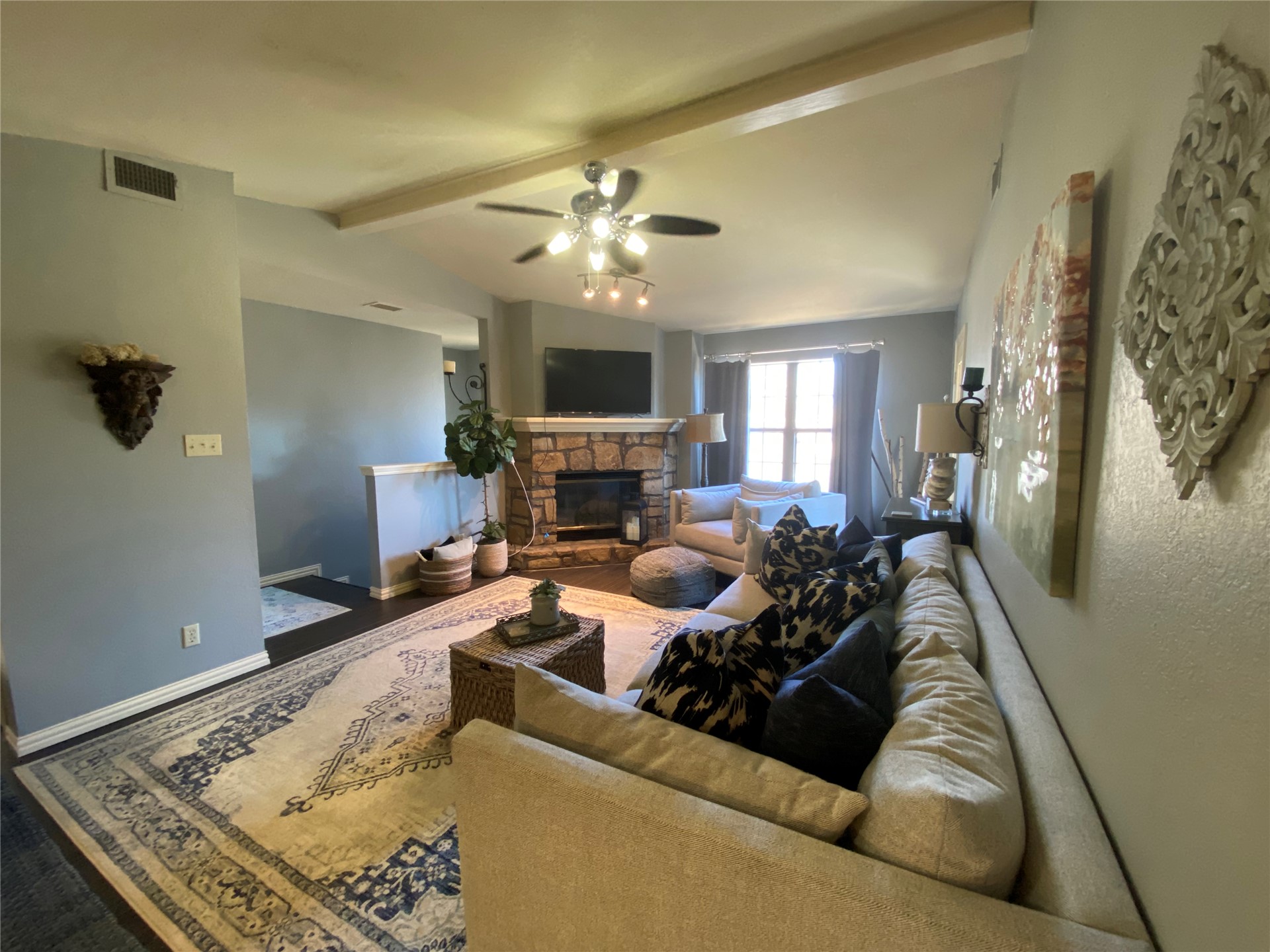 9106 S Urbana Avenue 10c Property Photo 12