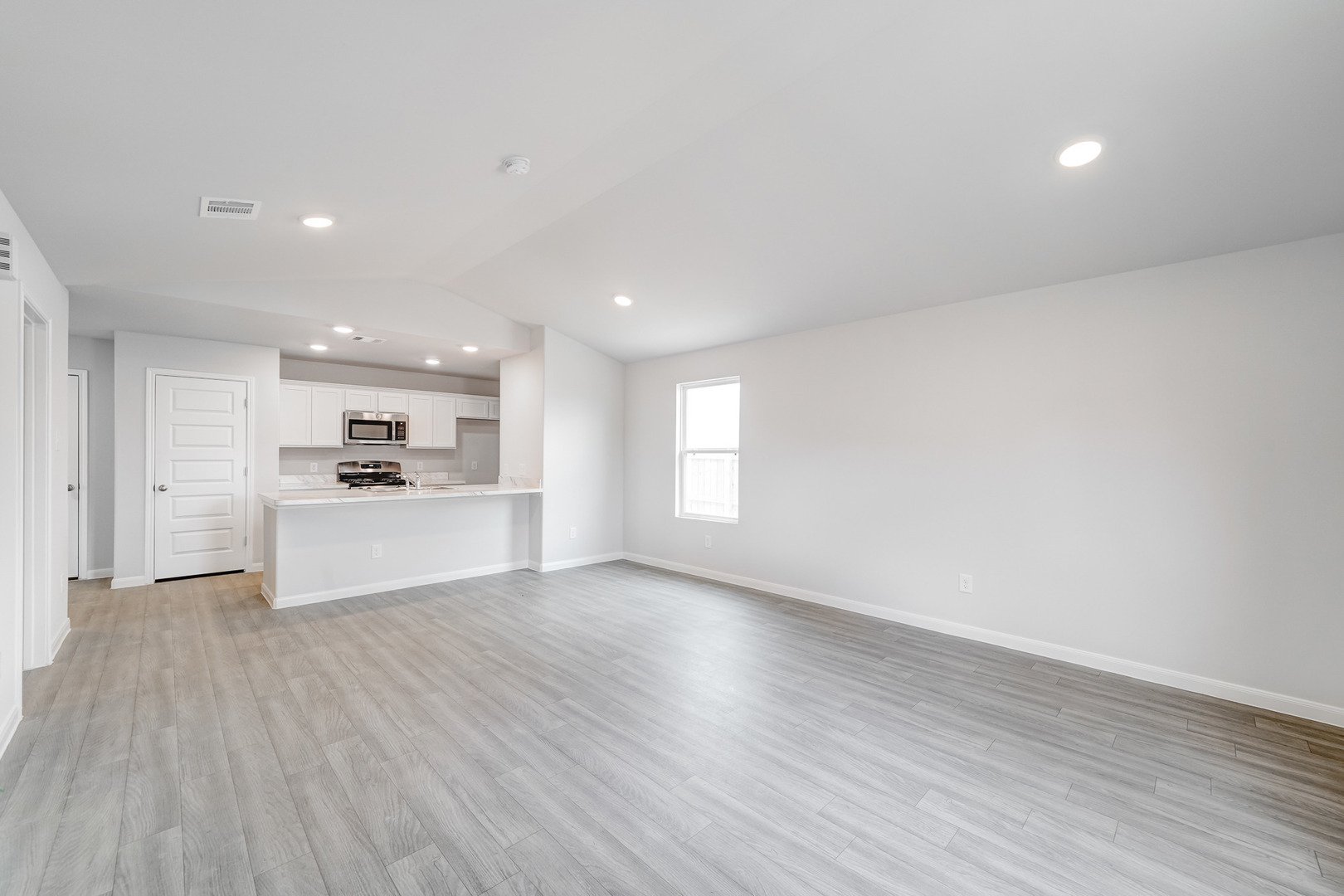 1182 Bull Rush Circle Property Photo 6