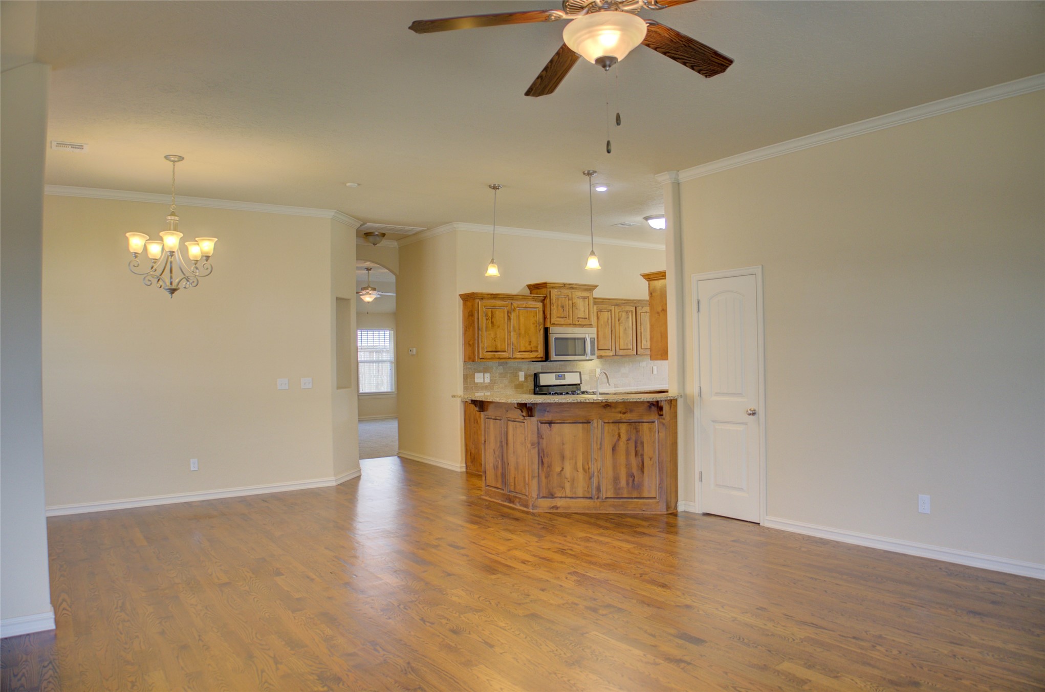 10715 Masters Circle Property Photo 6