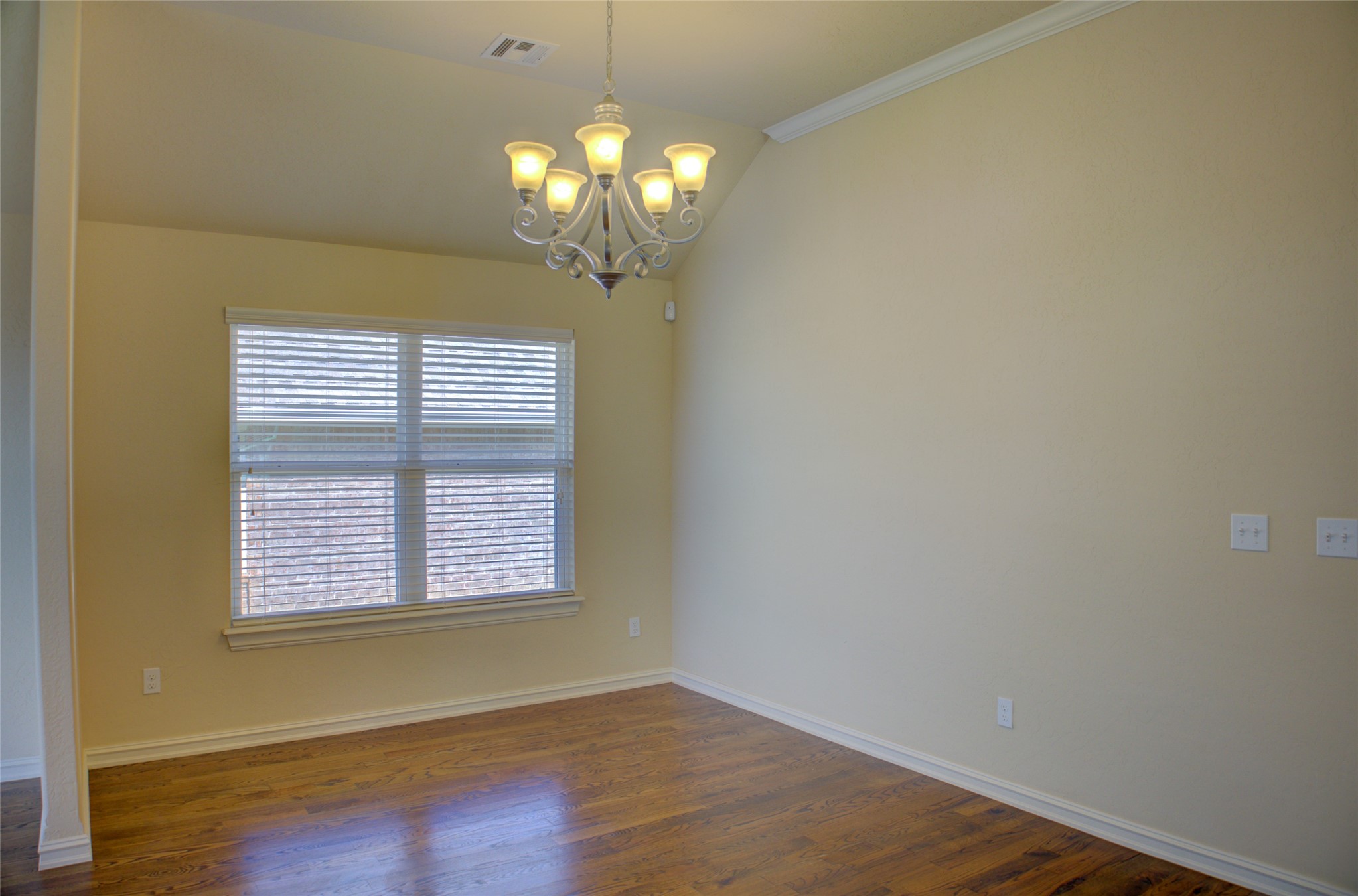 10715 Masters Circle Property Photo 8