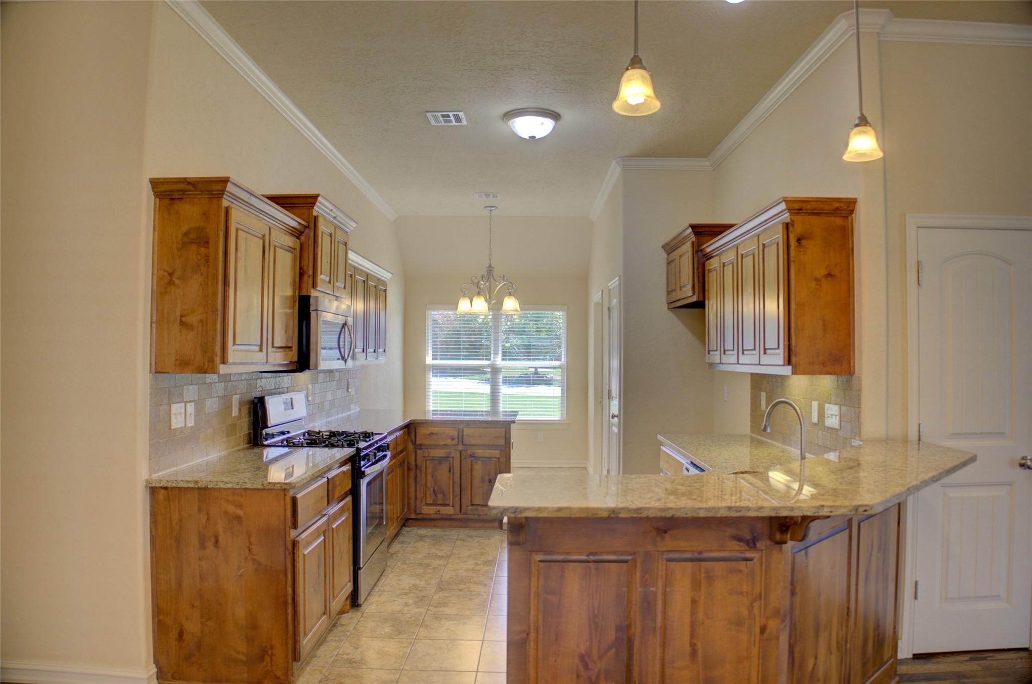 10715 Masters Circle Property Photo 12