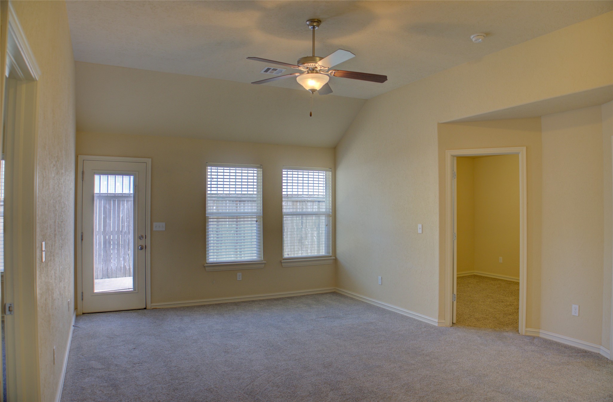 10715 Masters Circle Property Photo 24