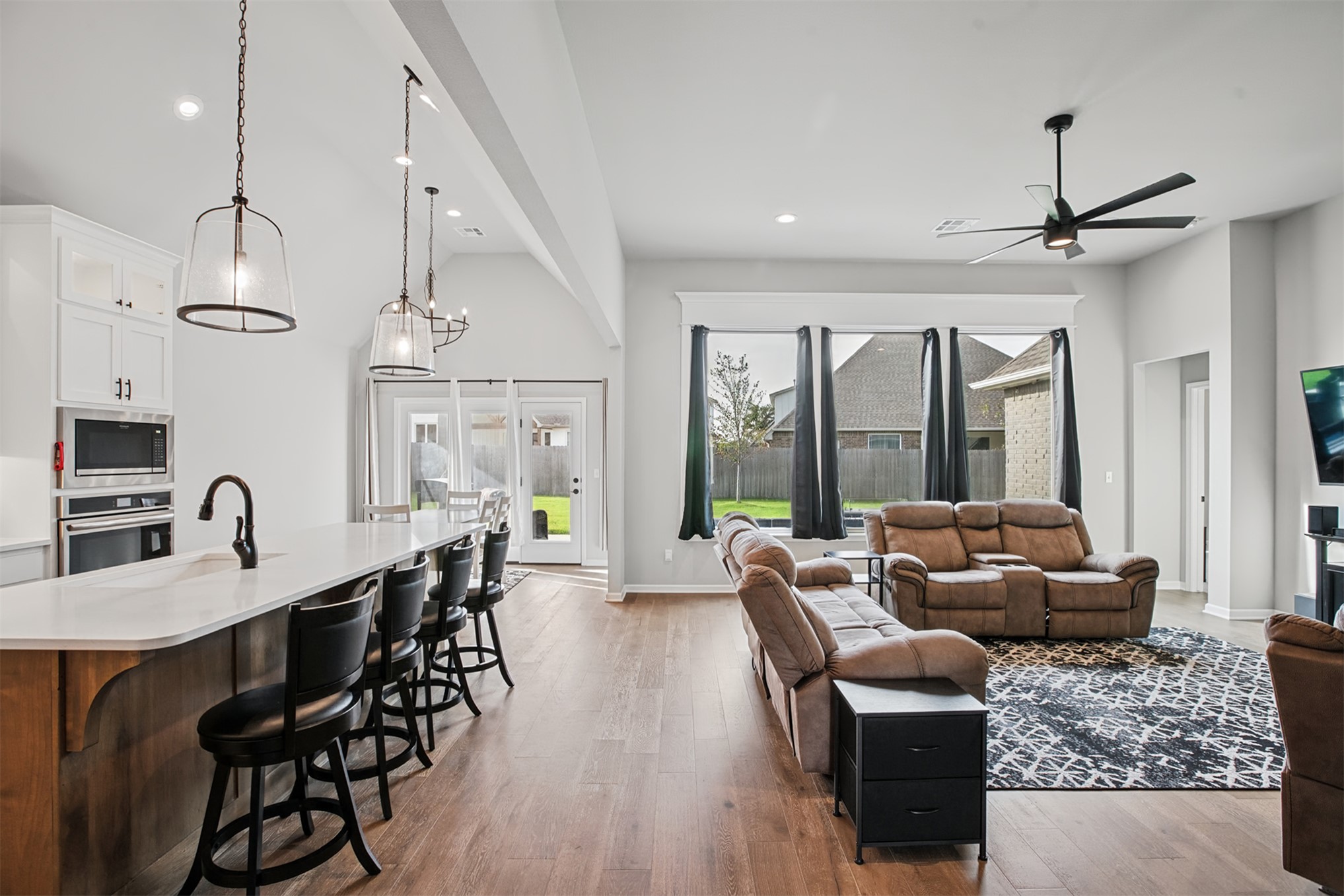 7121 E Queens Street Property Photo 4