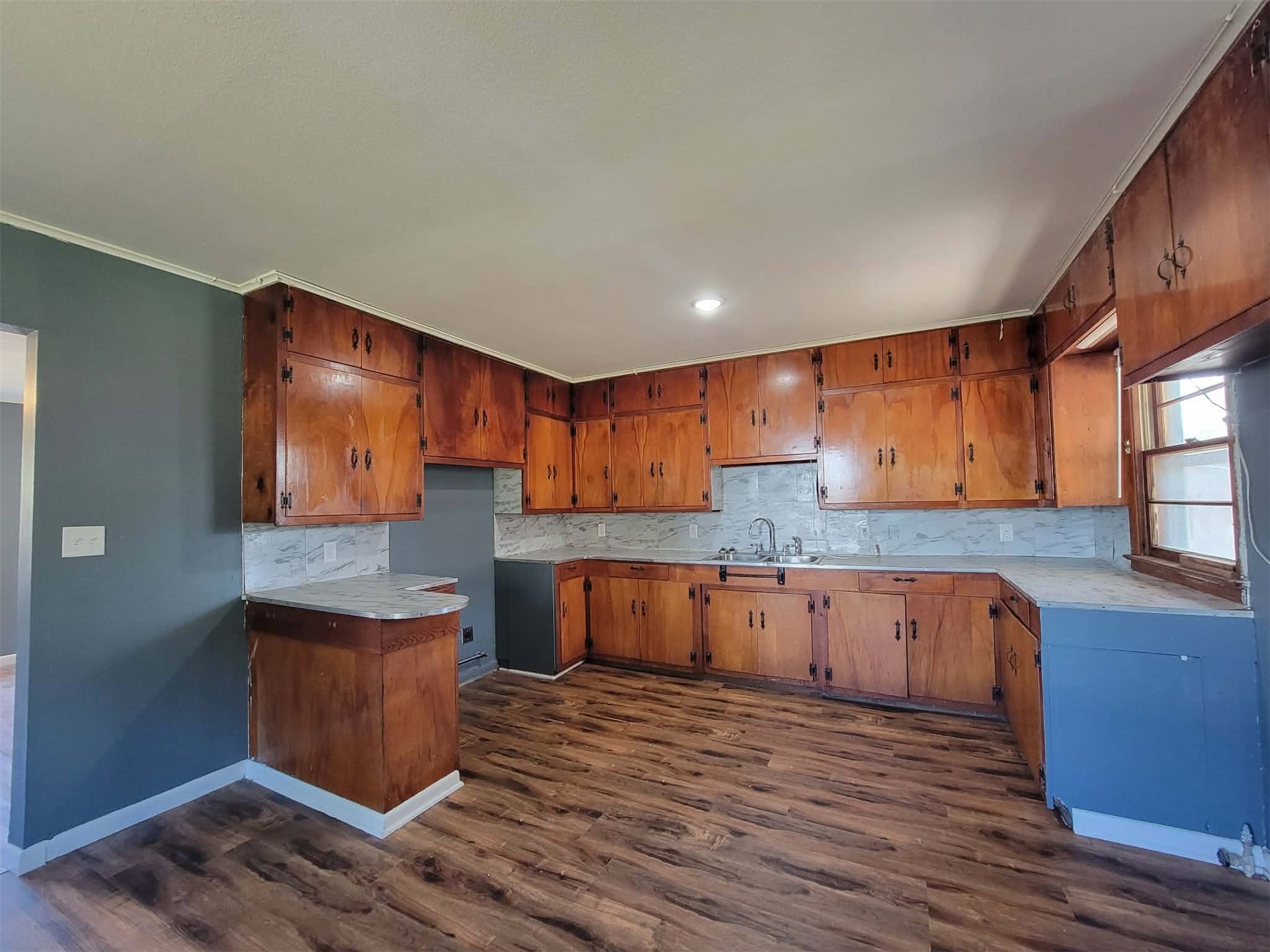 3540 E Cherokee Avenue Property Photo 5