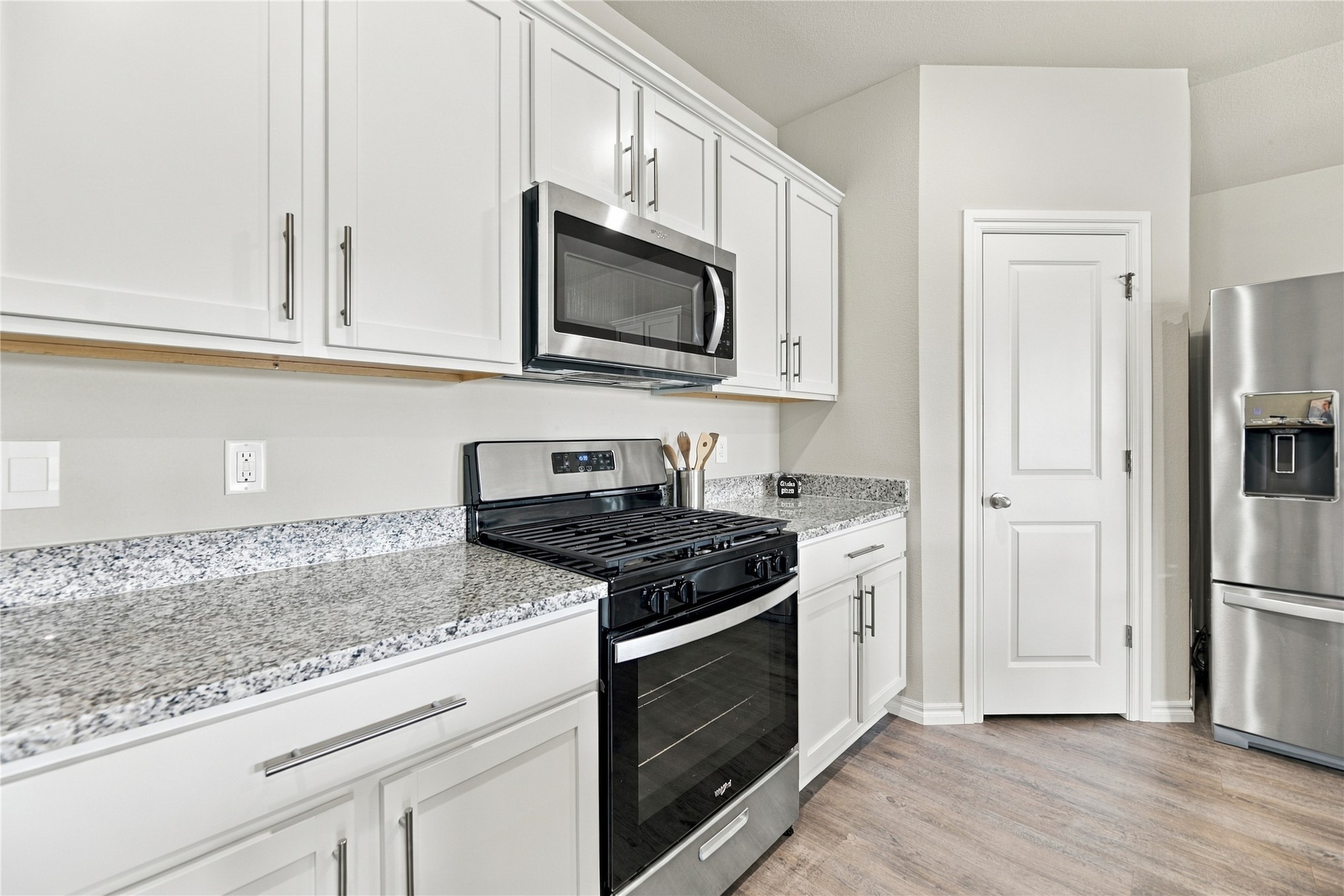 7208 E 155th Place S Property Photo 8