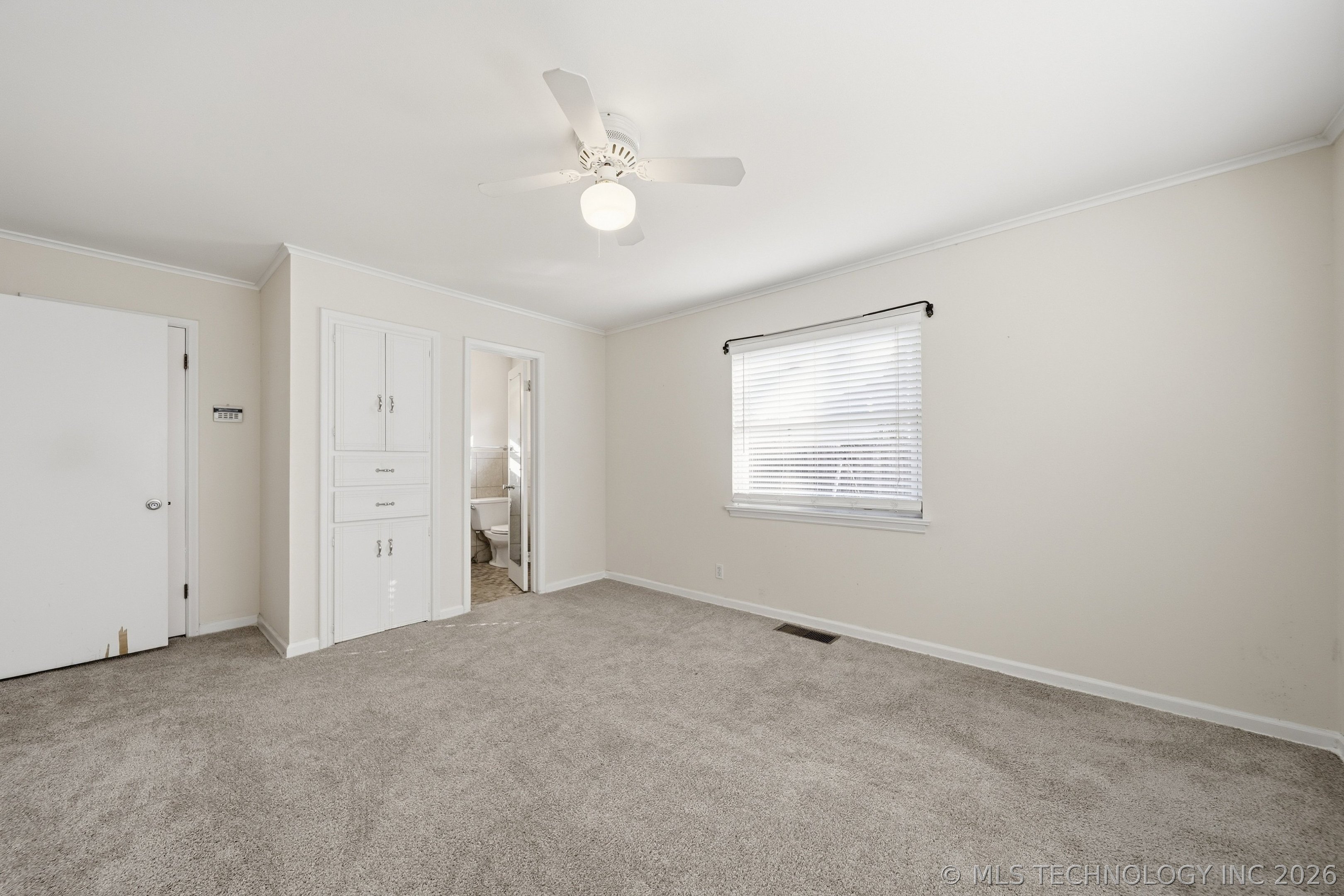 6127 S Victor Avenue Property Photo 20