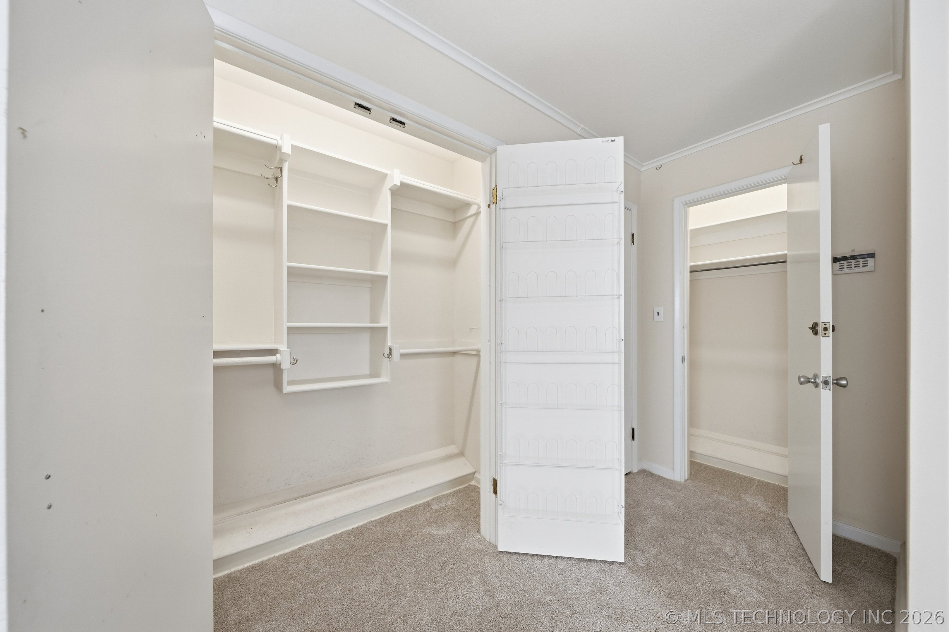 6127 S Victor Avenue Property Photo 22