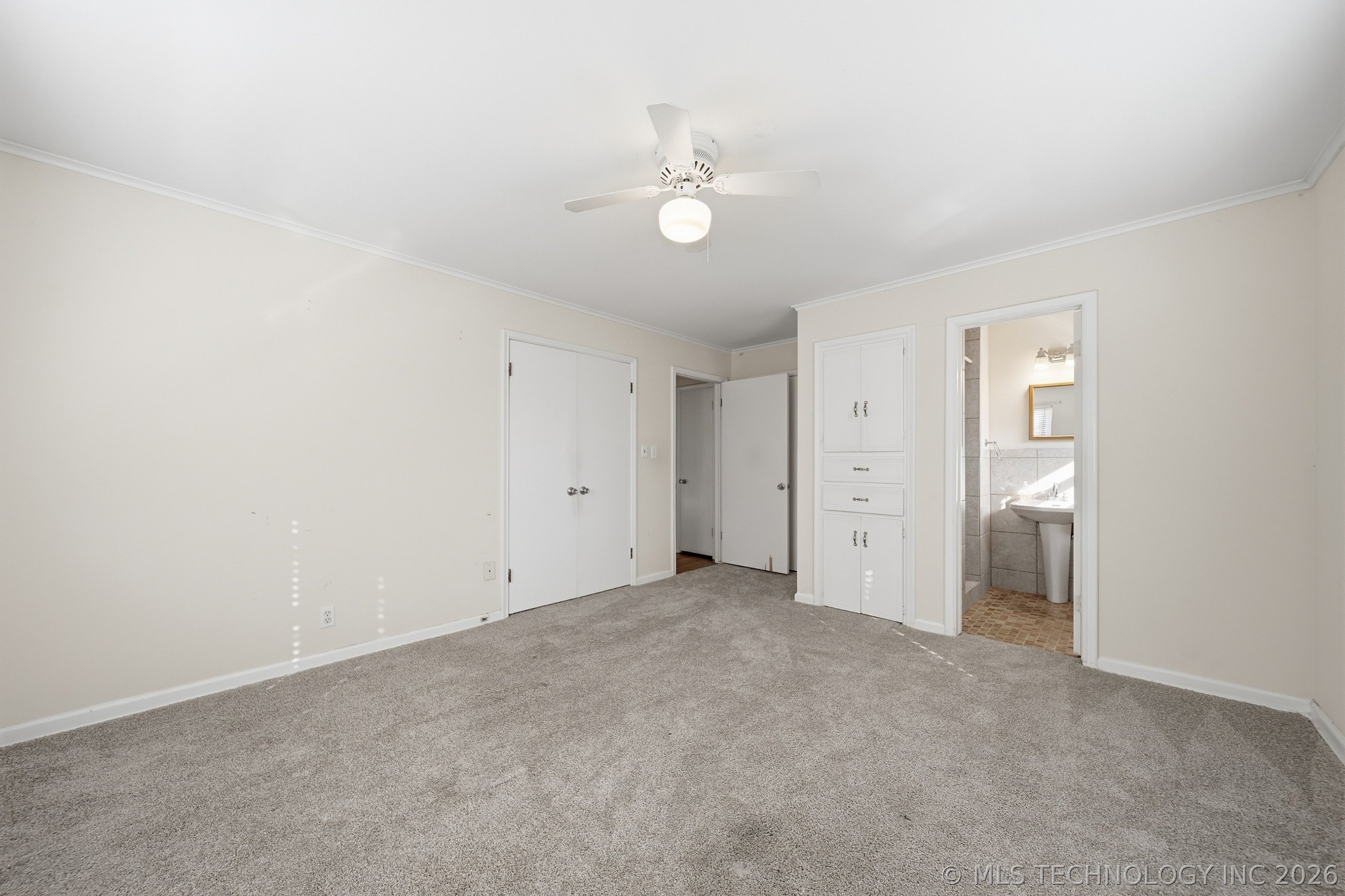 6127 S Victor Avenue Property Photo 24