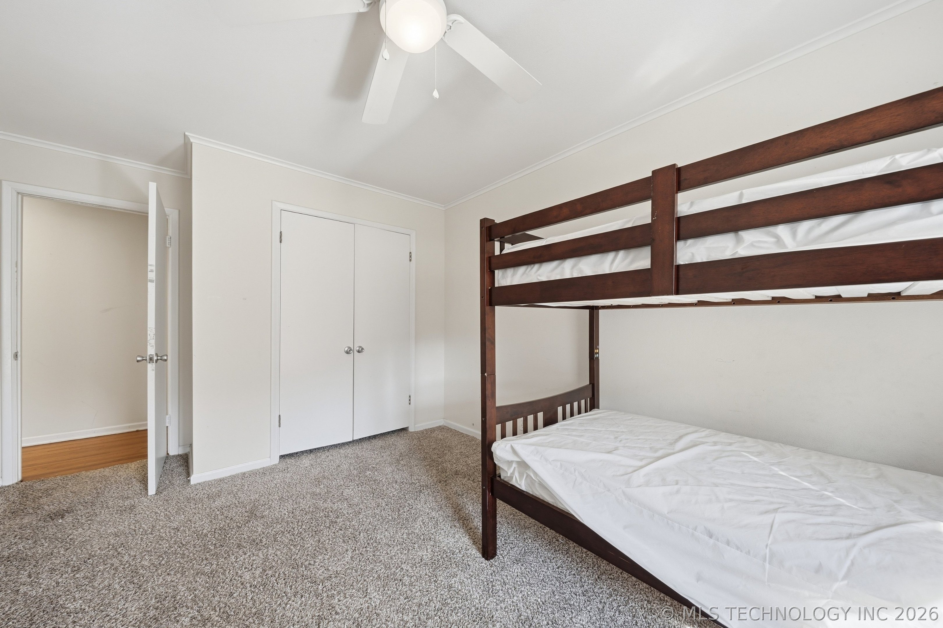 6127 S Victor Avenue Property Photo 31