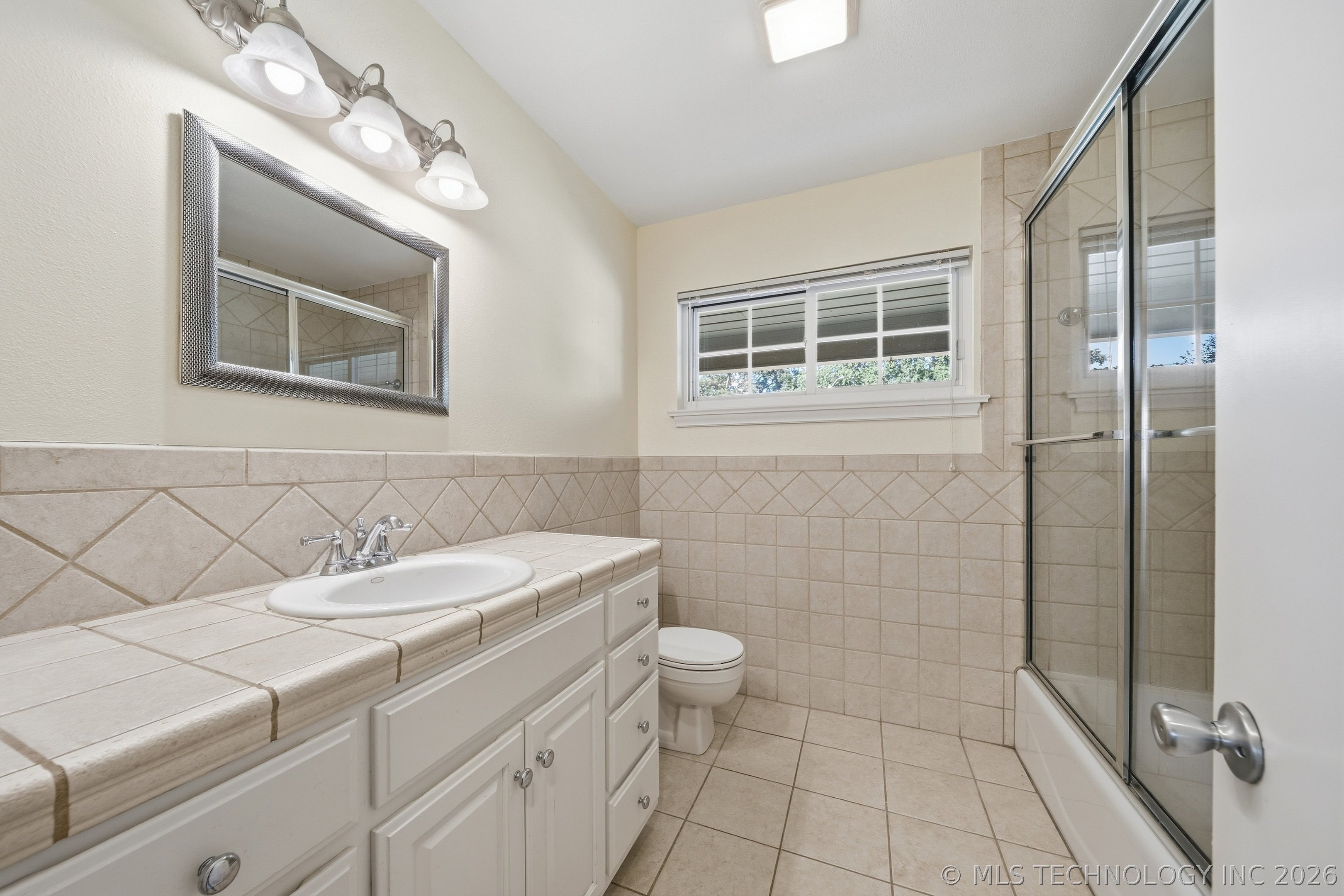 6127 S Victor Avenue Property Photo 33