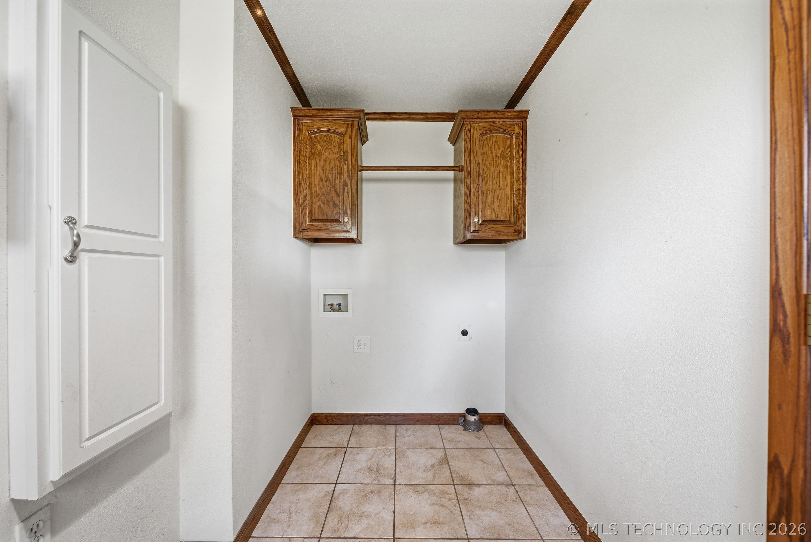 6127 S Victor Avenue Property Photo 34