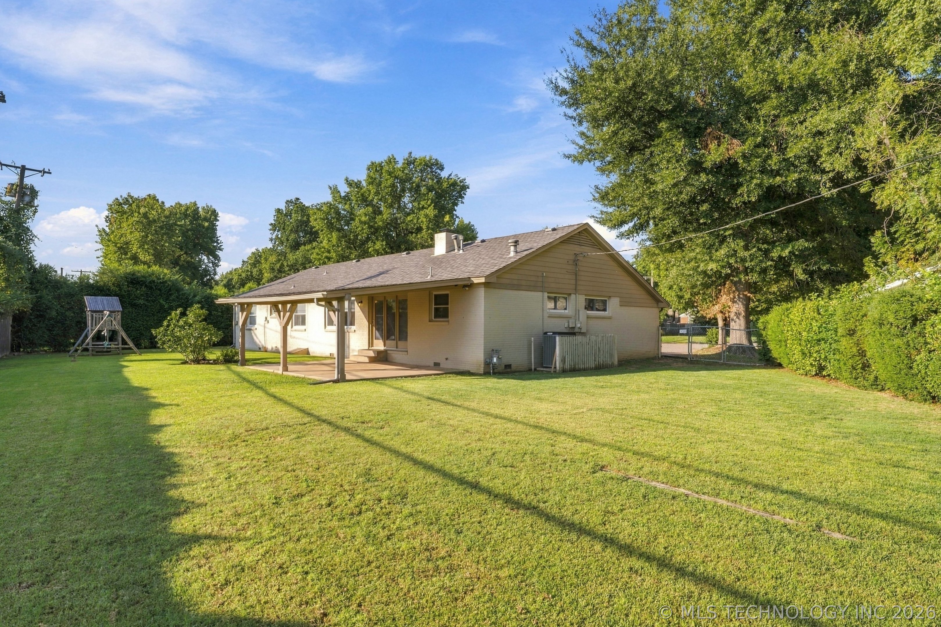 6127 S Victor Avenue Property Photo 37