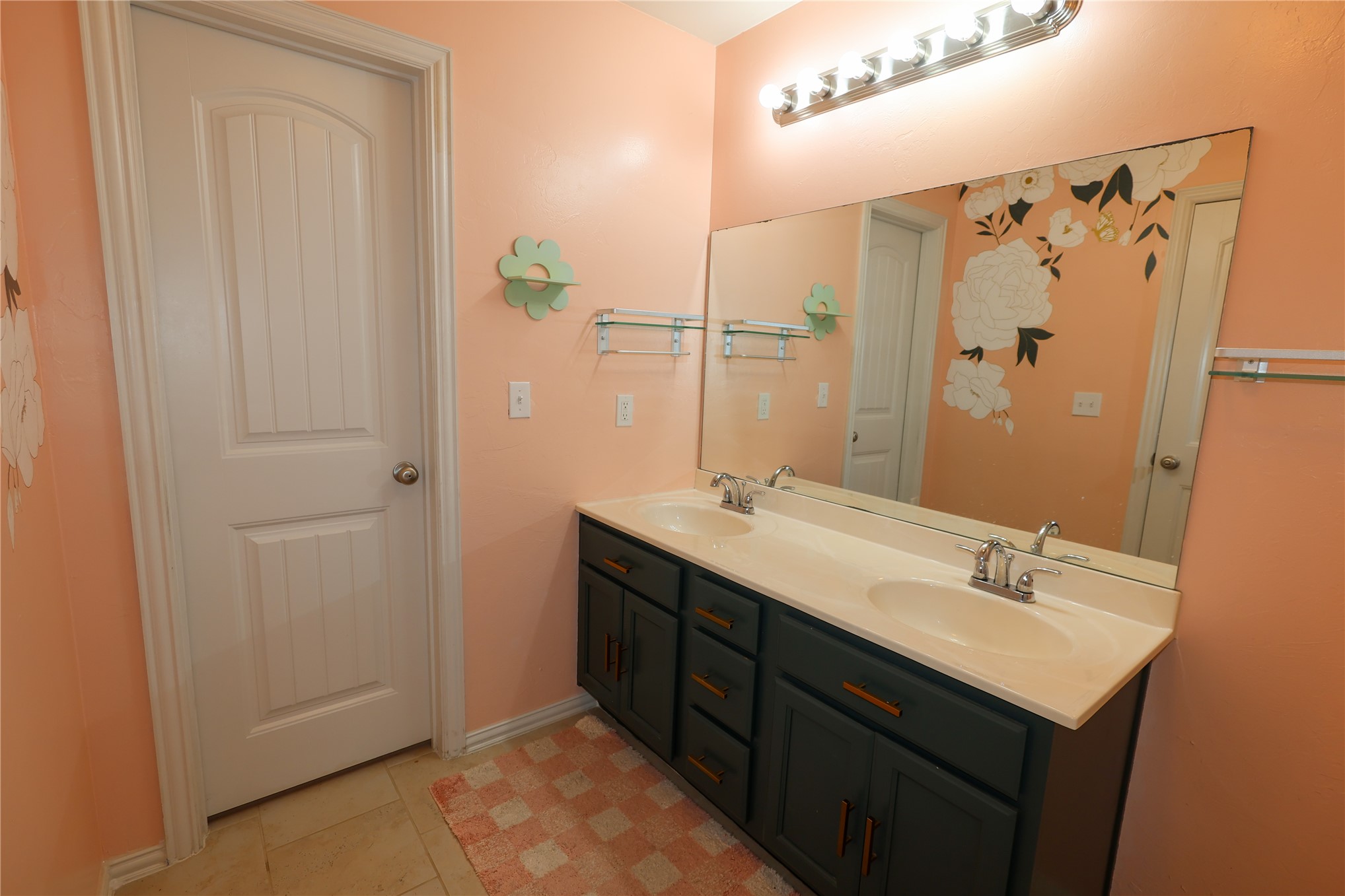 338 Gooseberry Property Photo 13