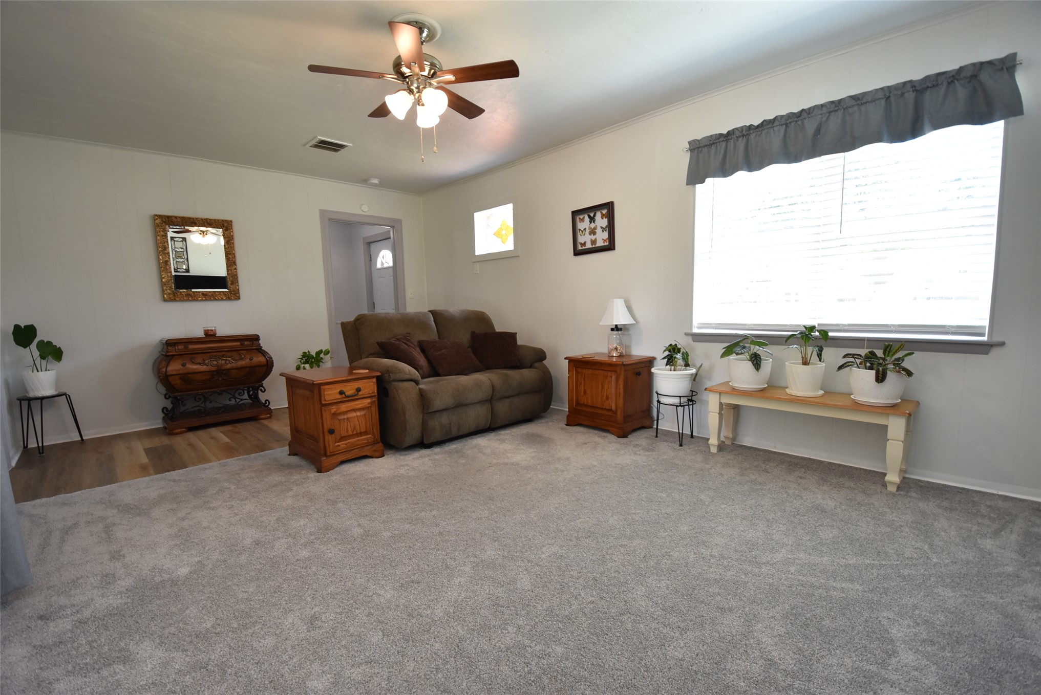 1612 Foster Avenue Property Photo 9