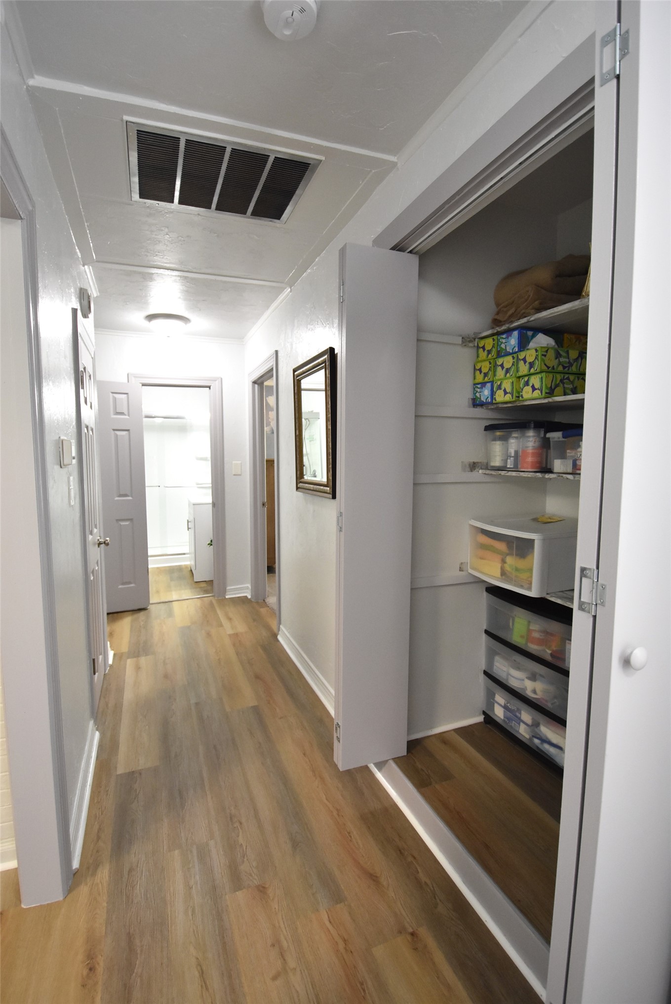 1612 Foster Avenue Property Photo 35