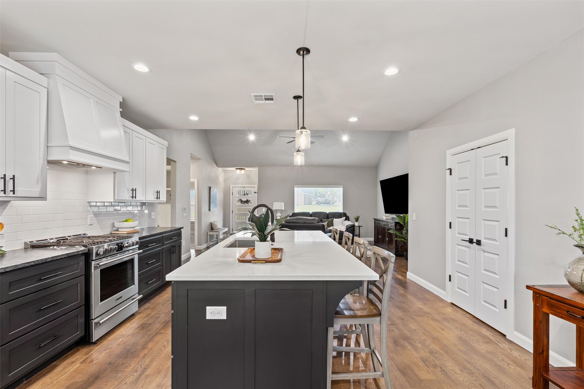 5309 Barnett Avenue Property Photo 10
