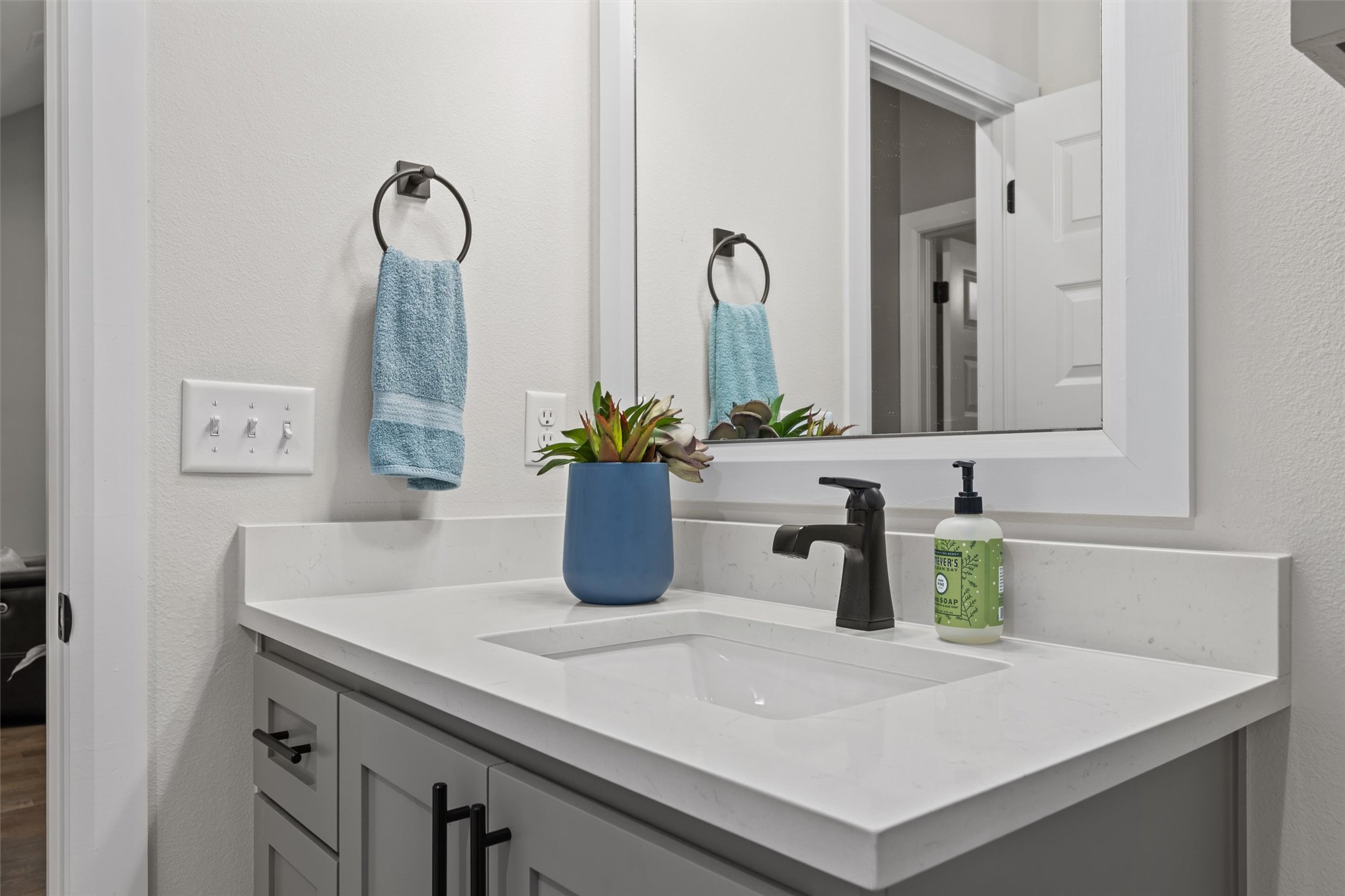 5309 Barnett Avenue Property Photo 32