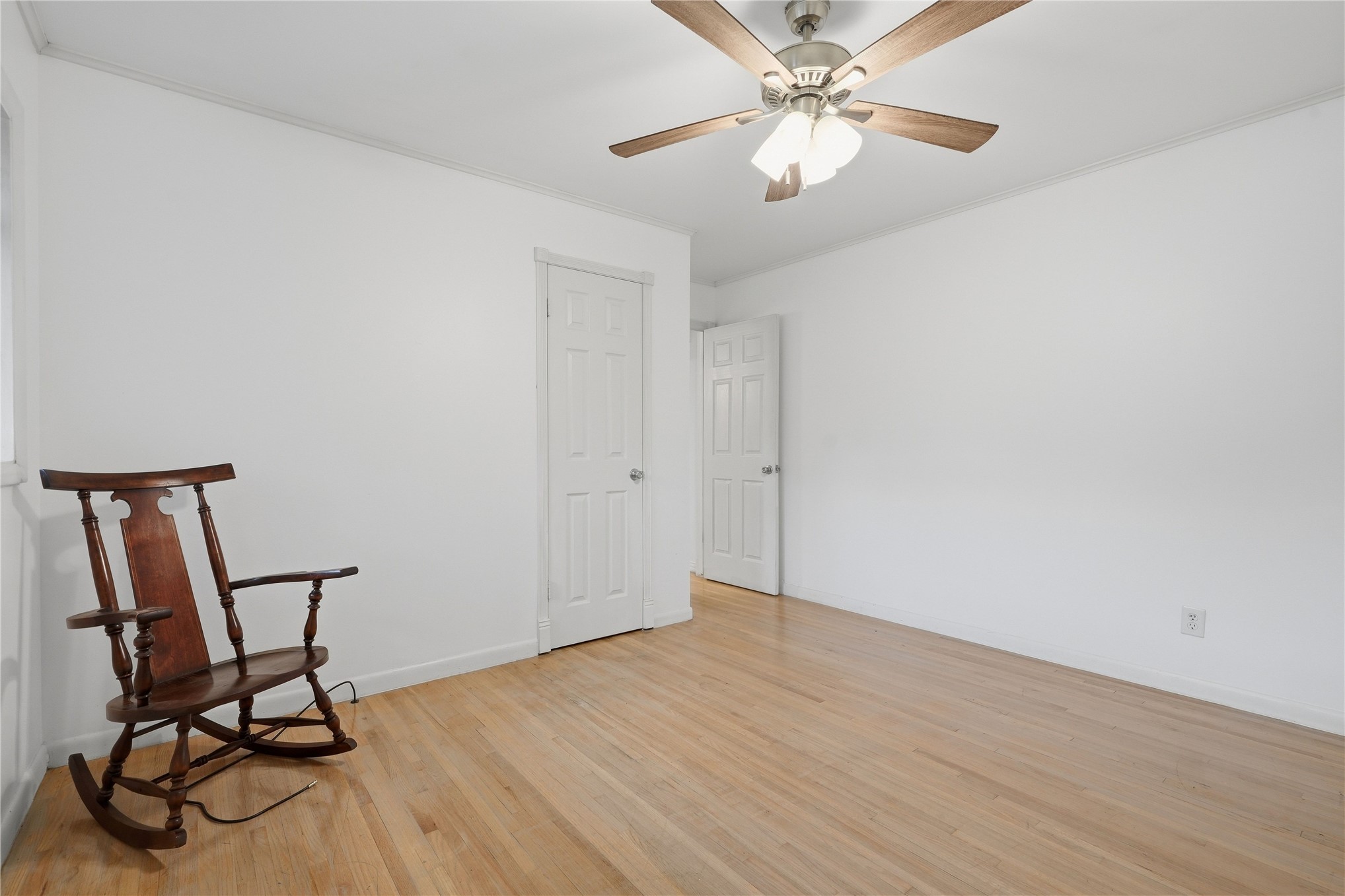1734 S Erie Avenue Property Photo 19