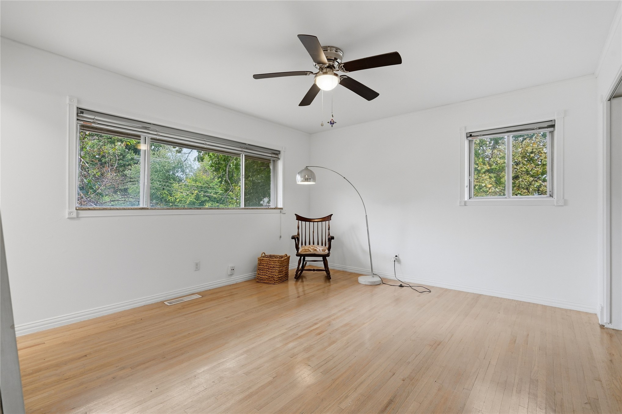 1734 S Erie Avenue Property Photo 23