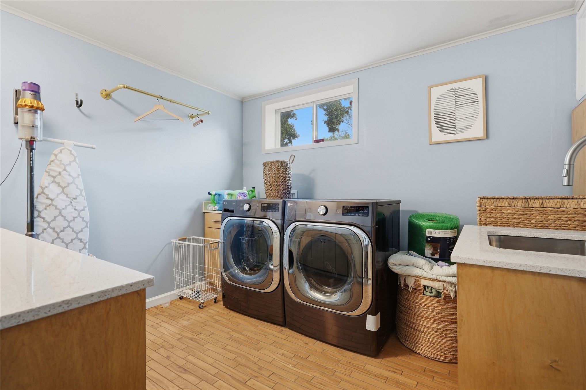 1734 S Erie Avenue Property Photo 32