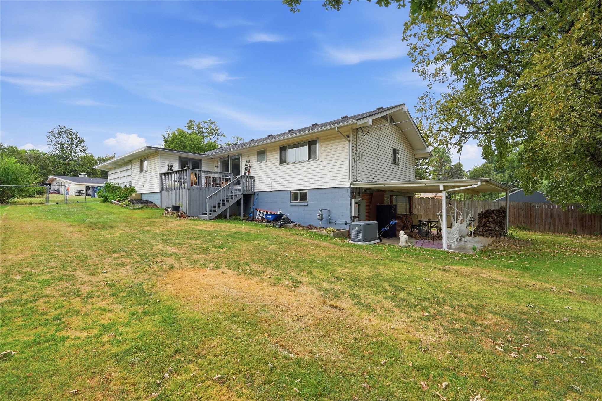 1734 S Erie Avenue Property Photo 36