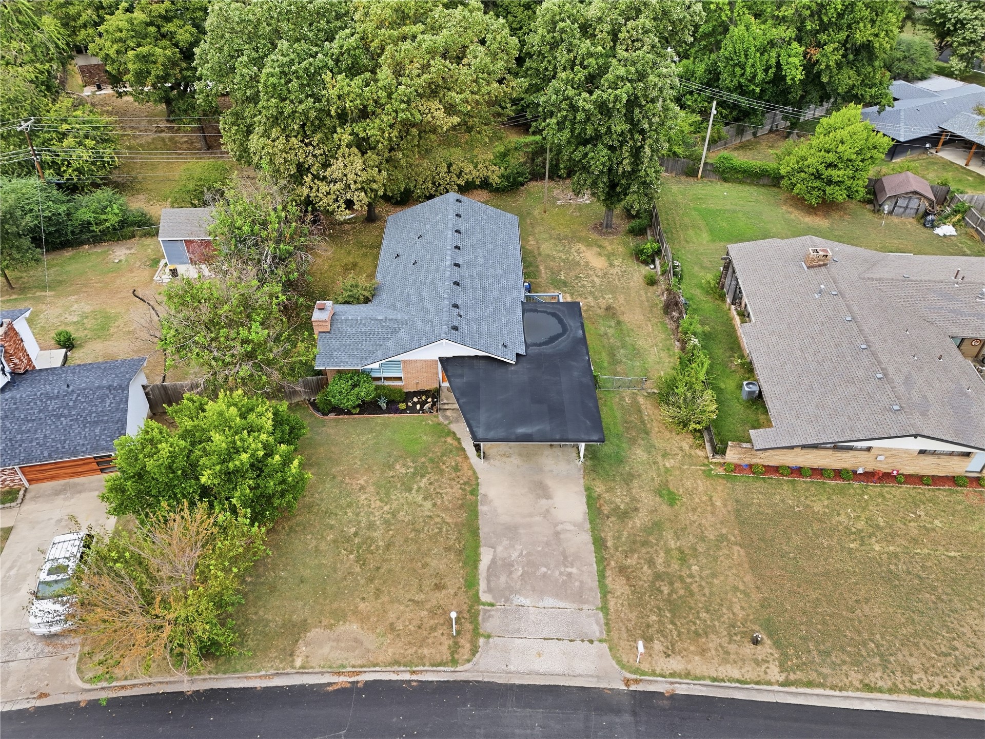 1734 S Erie Avenue Property Photo 40