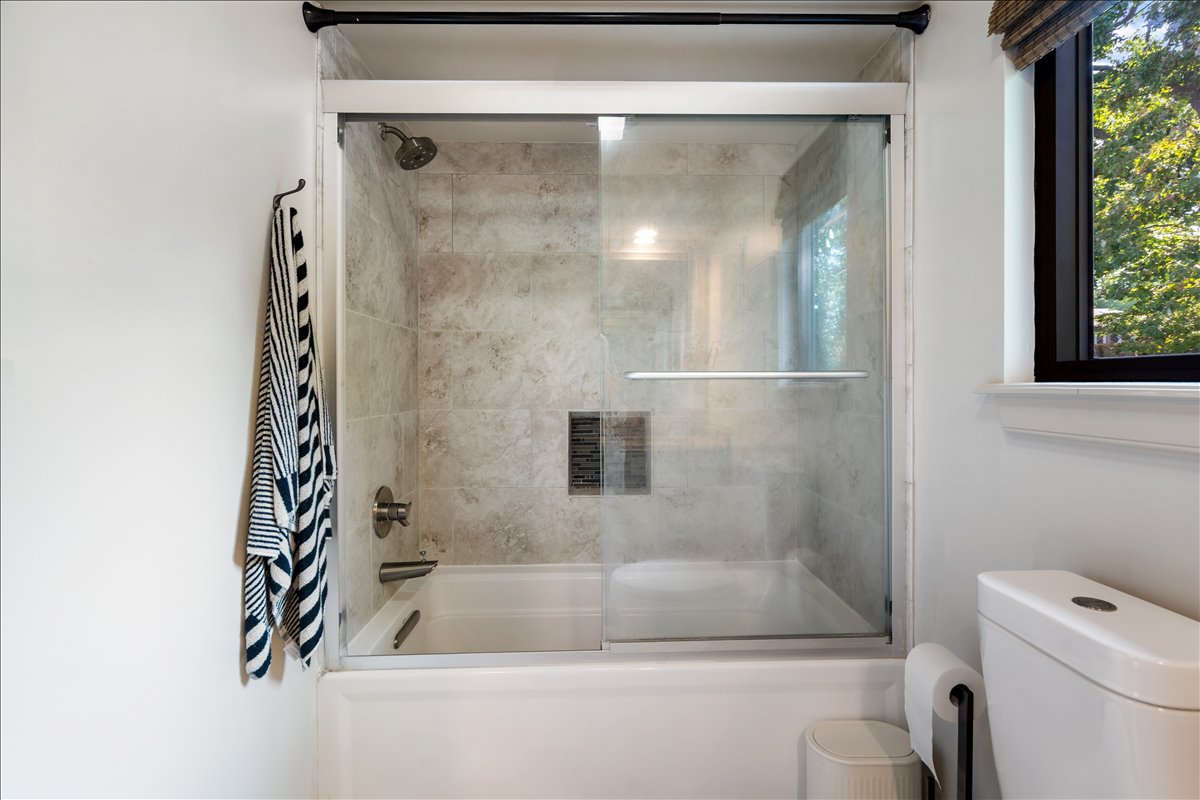 7544 S Urbana Avenue Property Photo 26